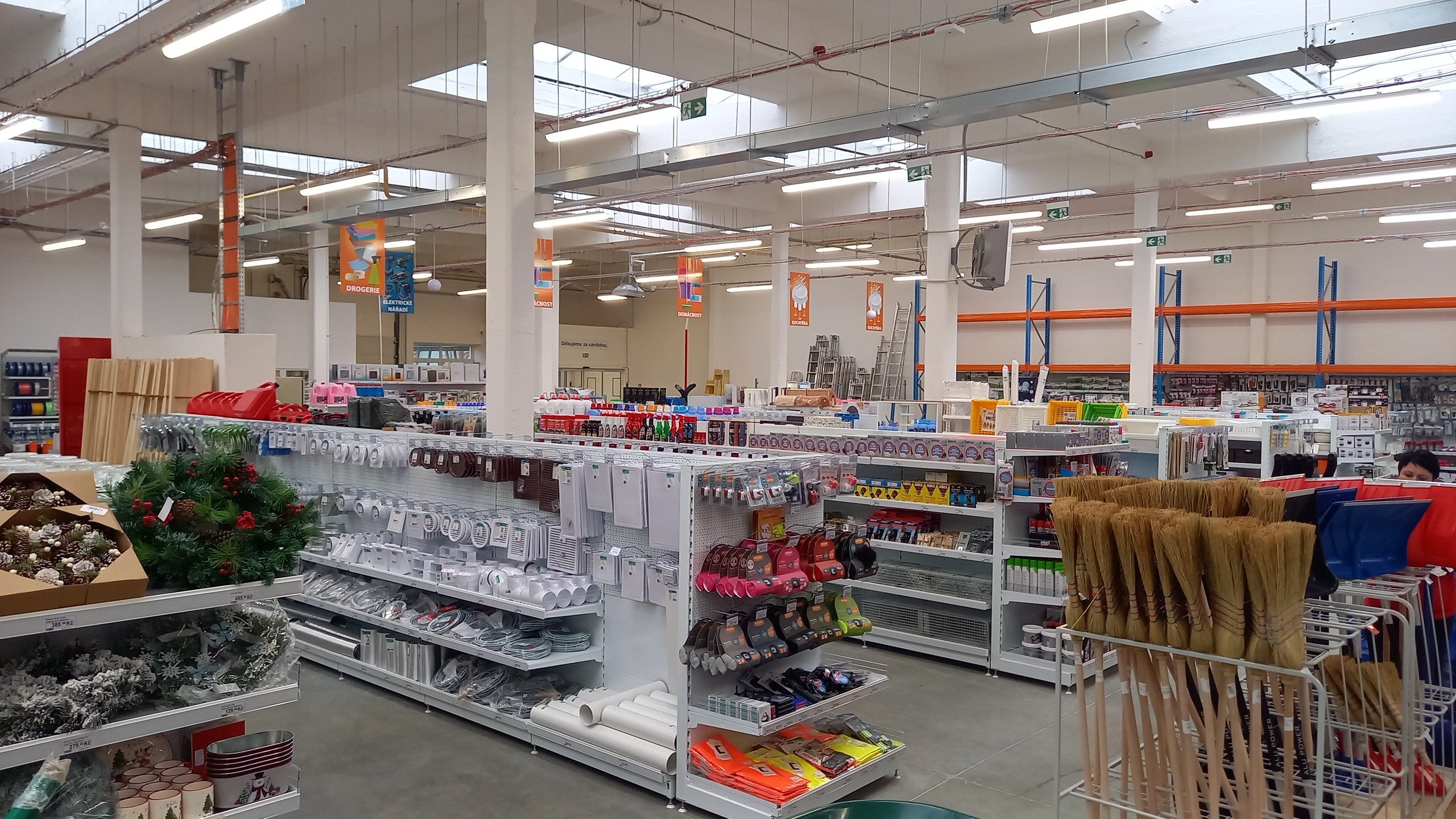 OL IN Hobby market foto 6