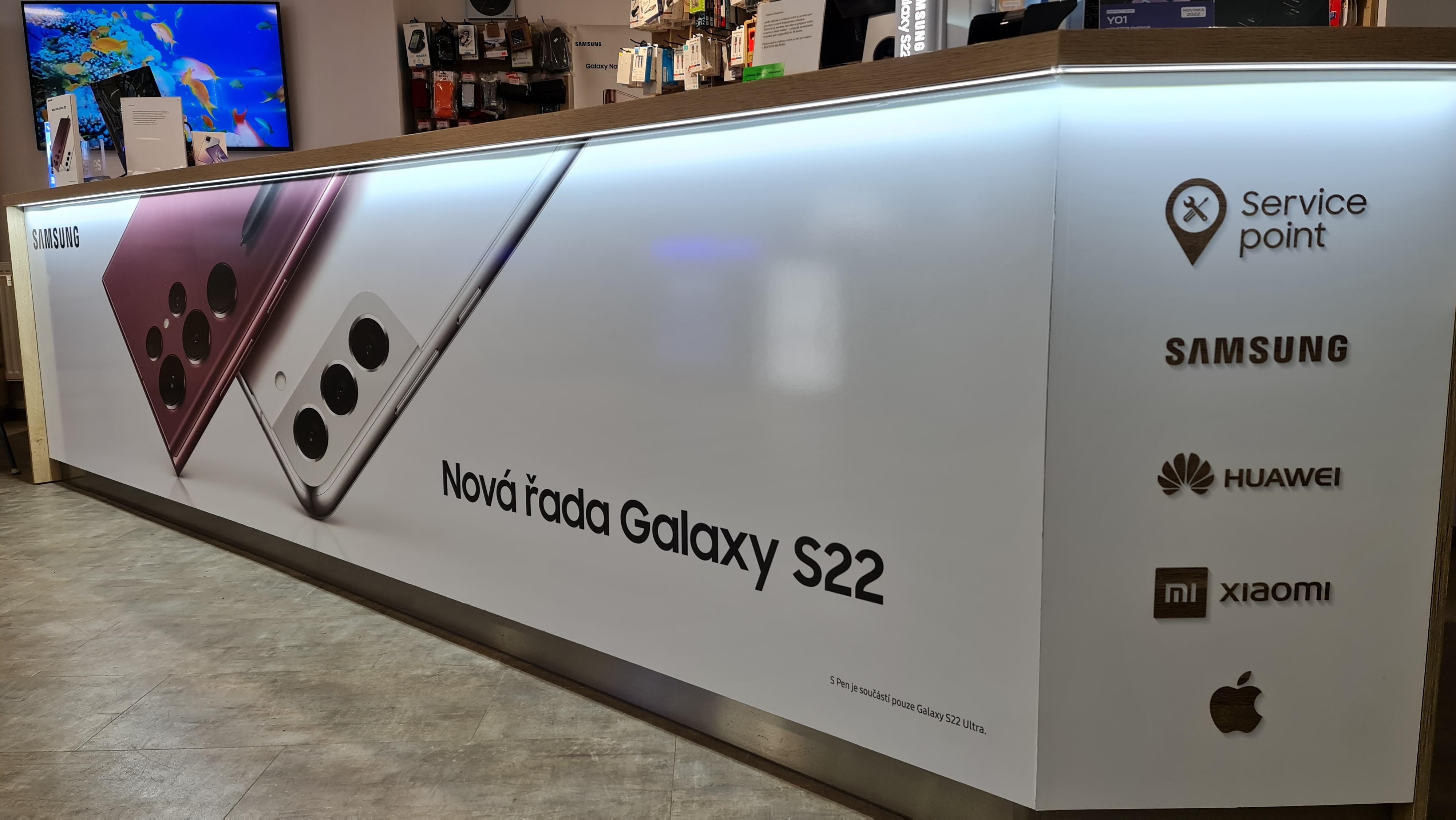 Telefony a Servis IT Centrum