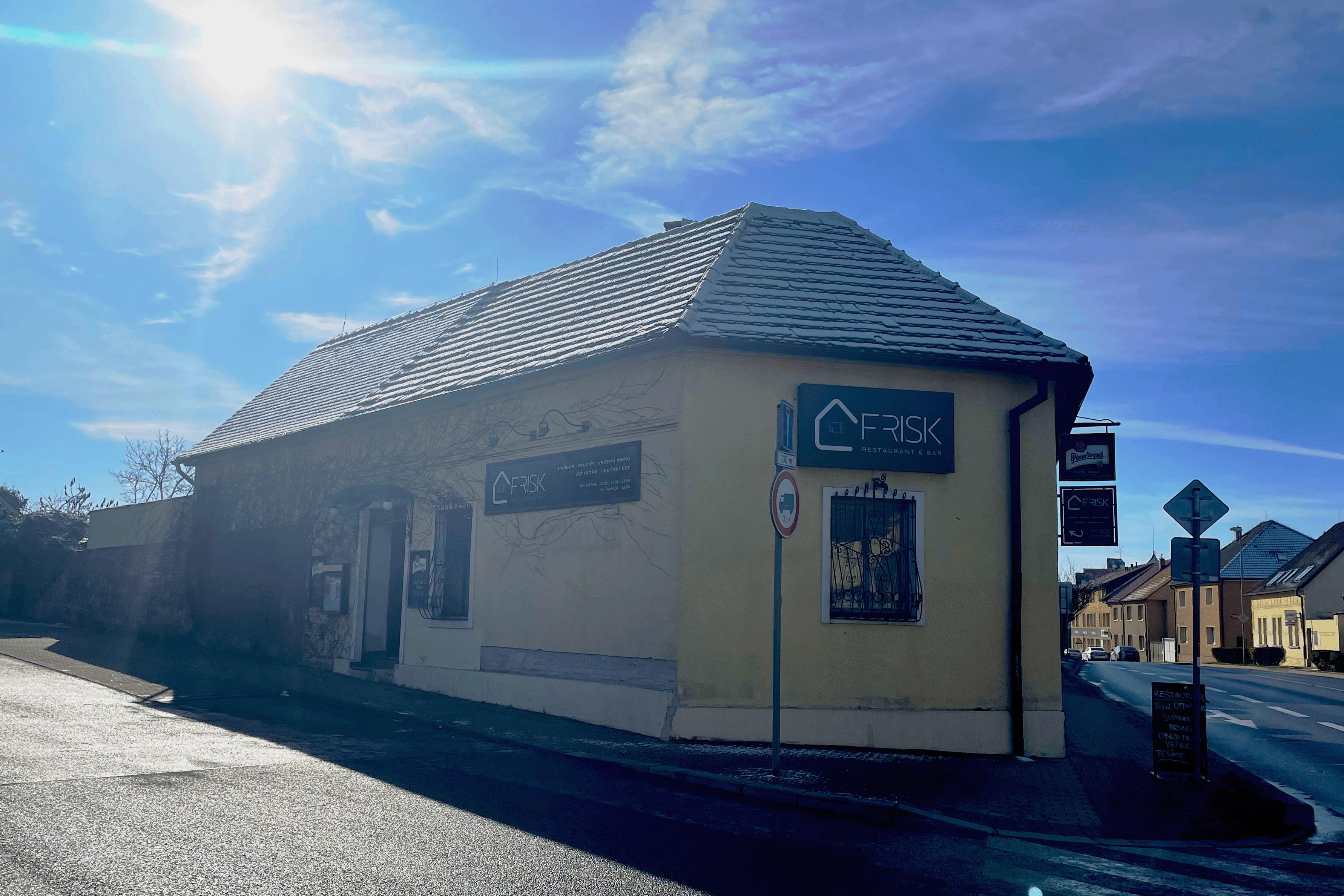 FRISK restaurant & bar