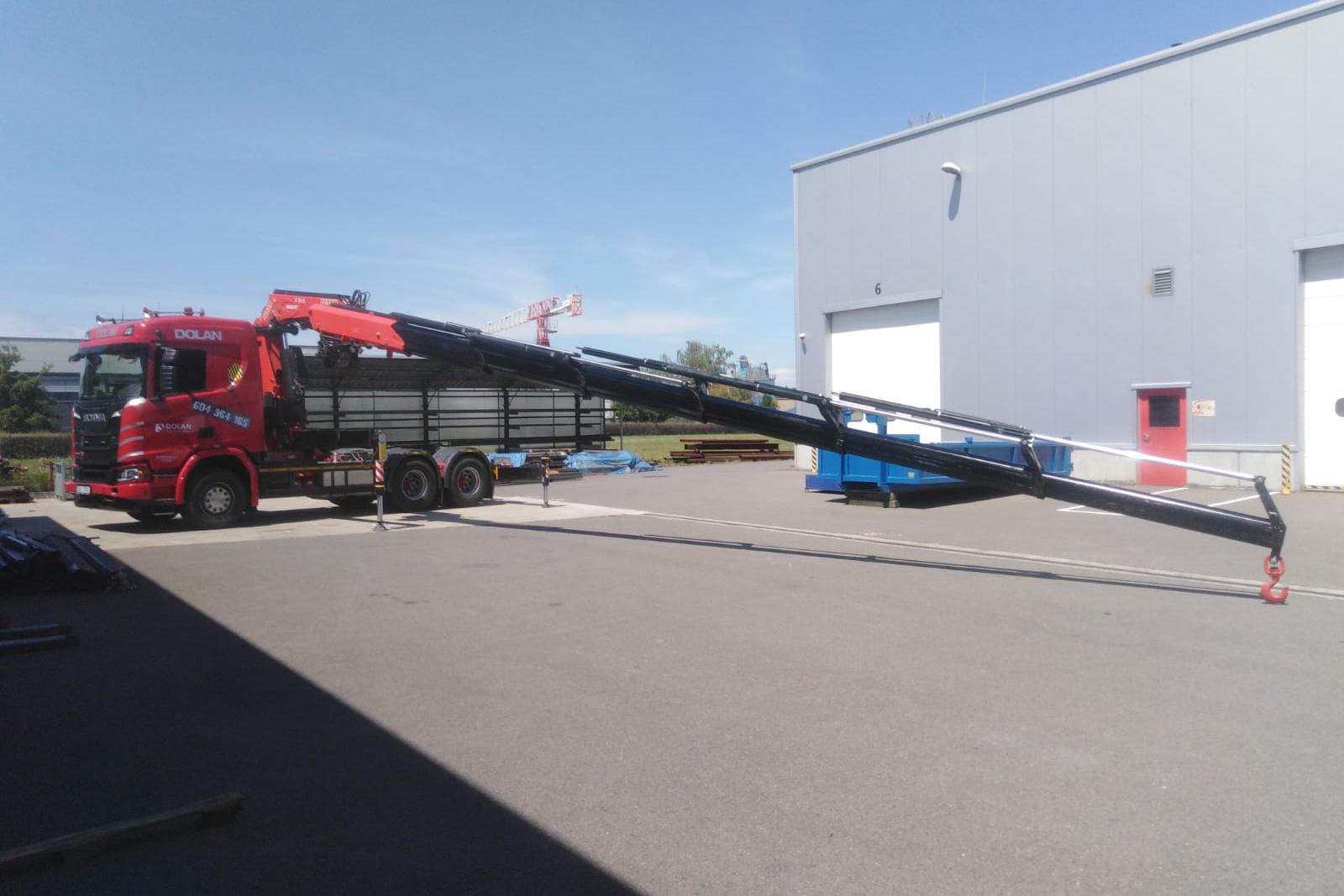 Práce hydraulickou rukou