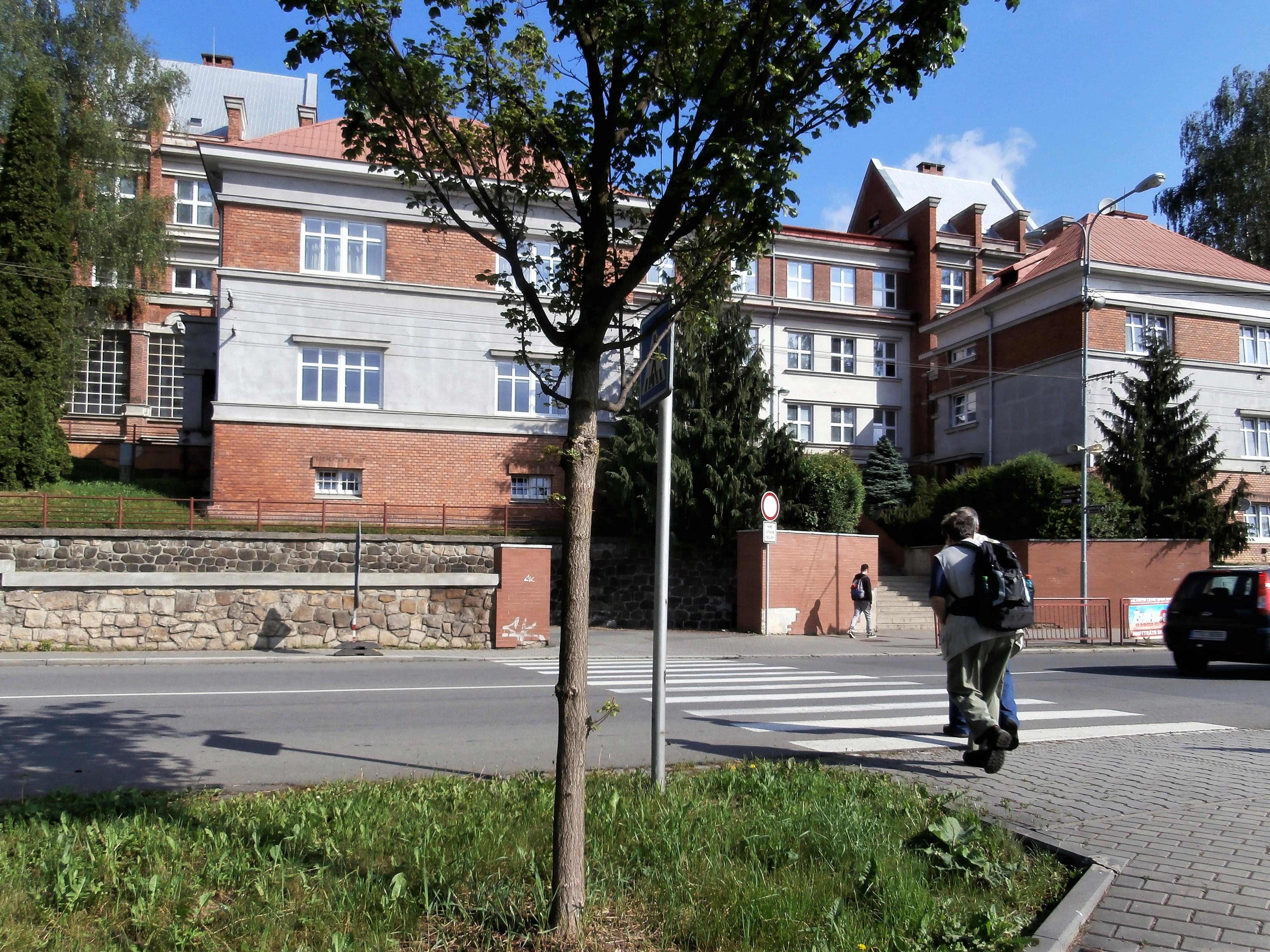 Gymnázium Nový Jičín foto 3