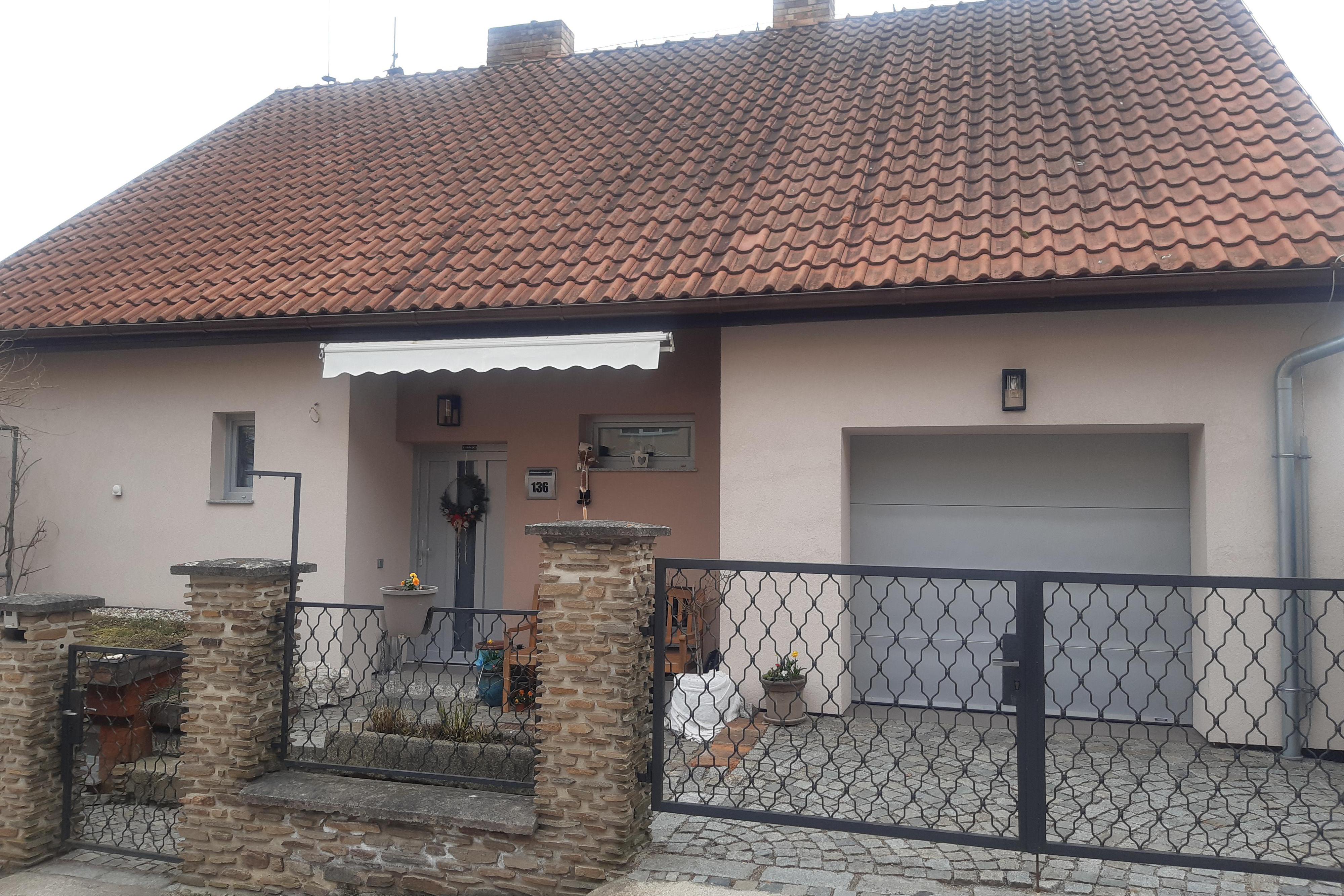 Obkladačství Charvát