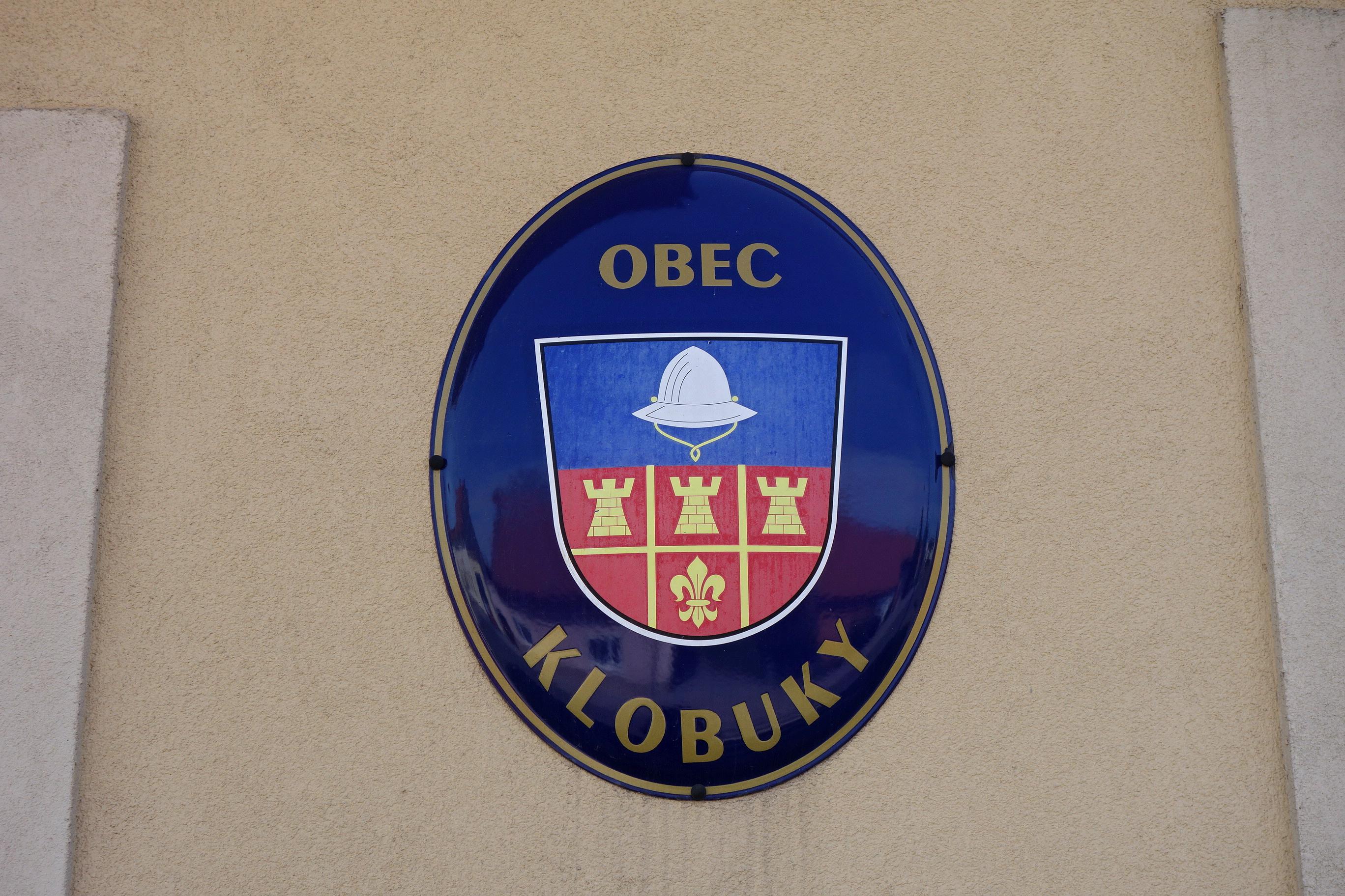 Klobuky - obecní úřad foto 5
