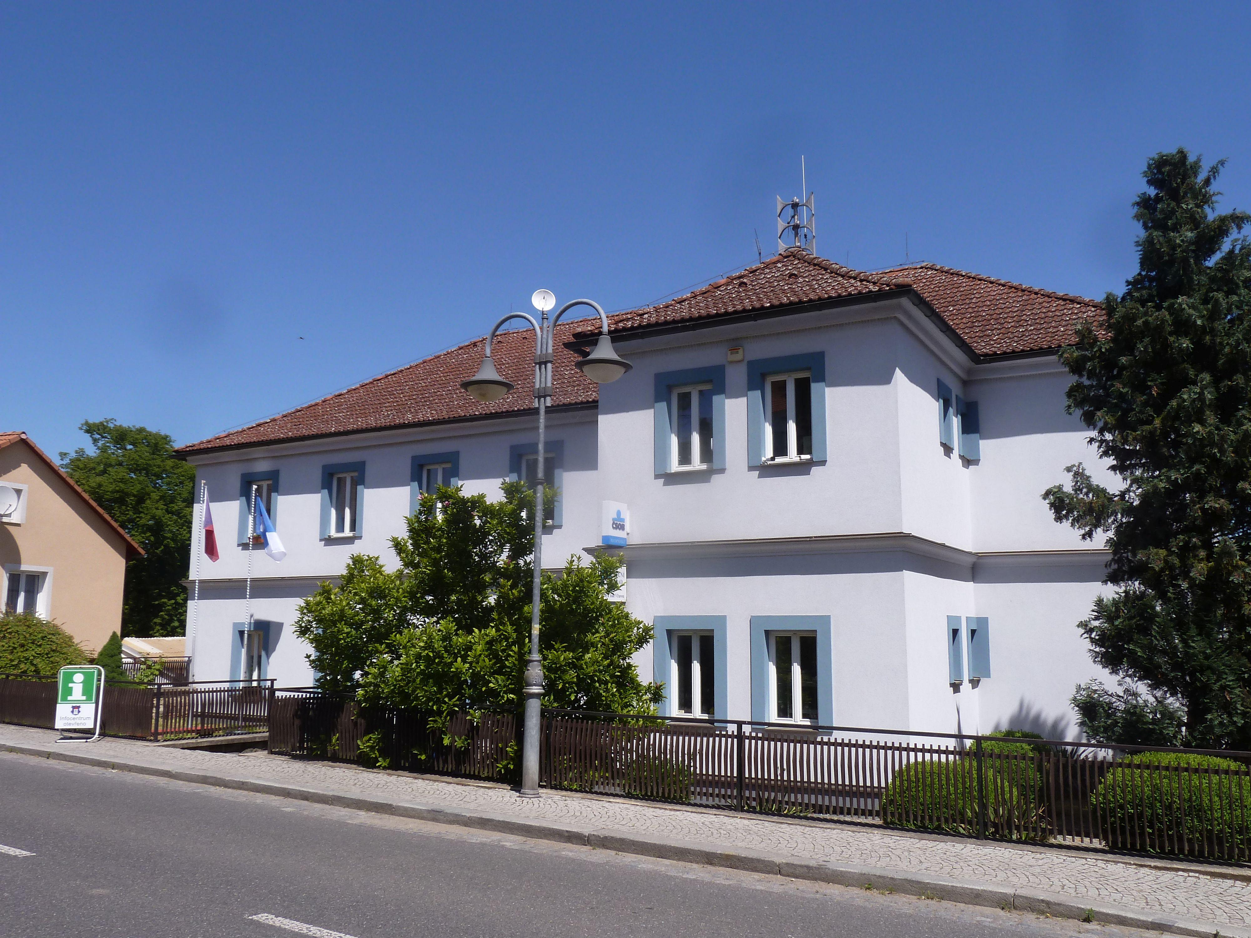 Kamýk nad Vltavou - obecní úřad foto 4