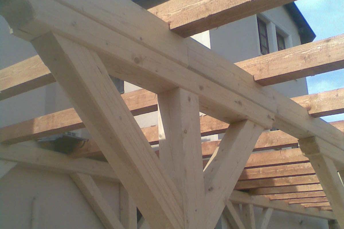 Roman Pokorný - Střechy Pokorný