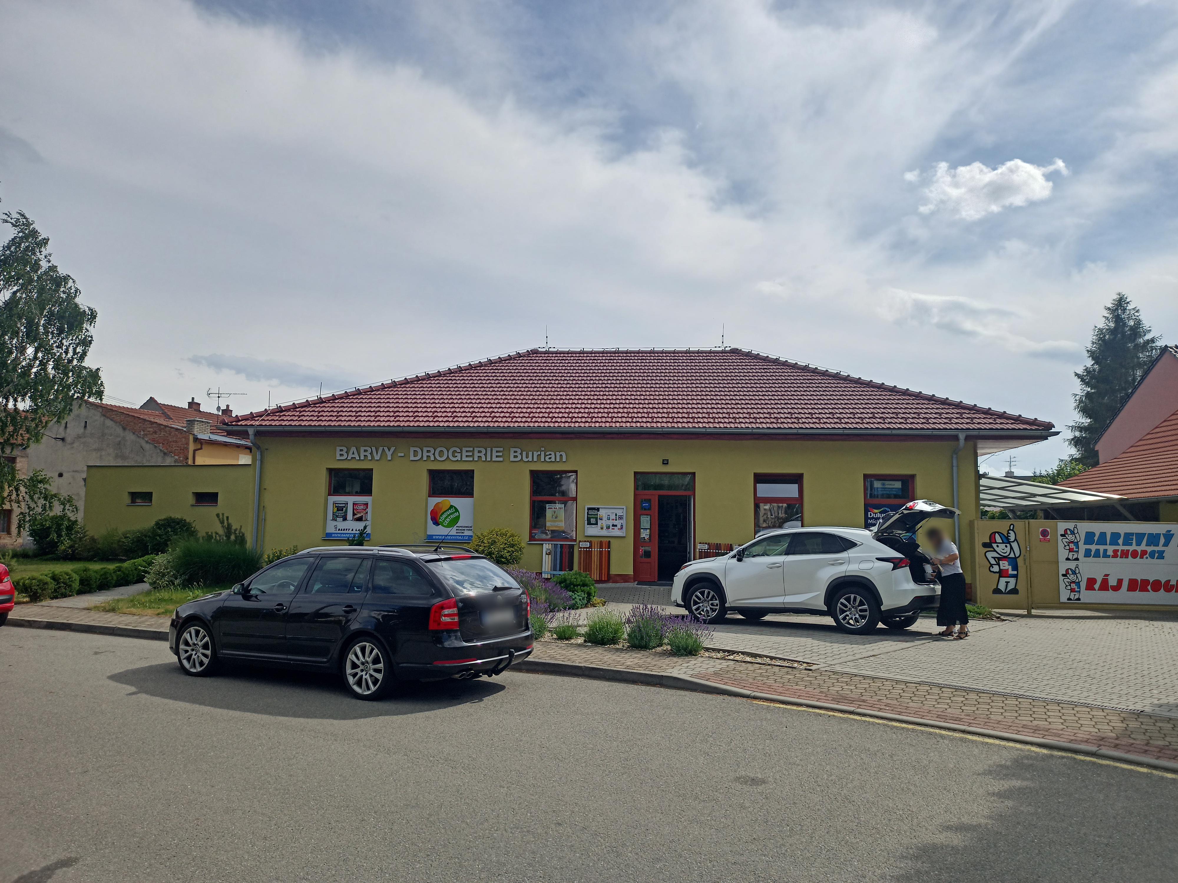 Barvy drogerie Burian foto 2