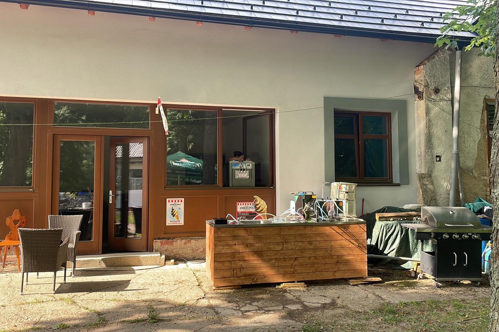 Hospoda Na Vinicích