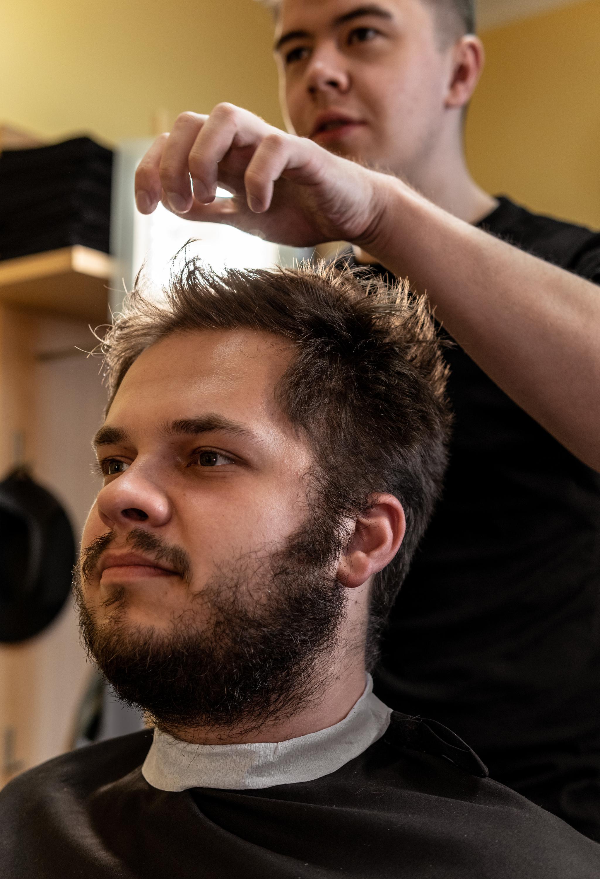 Luccianno's Barbershop foto 4