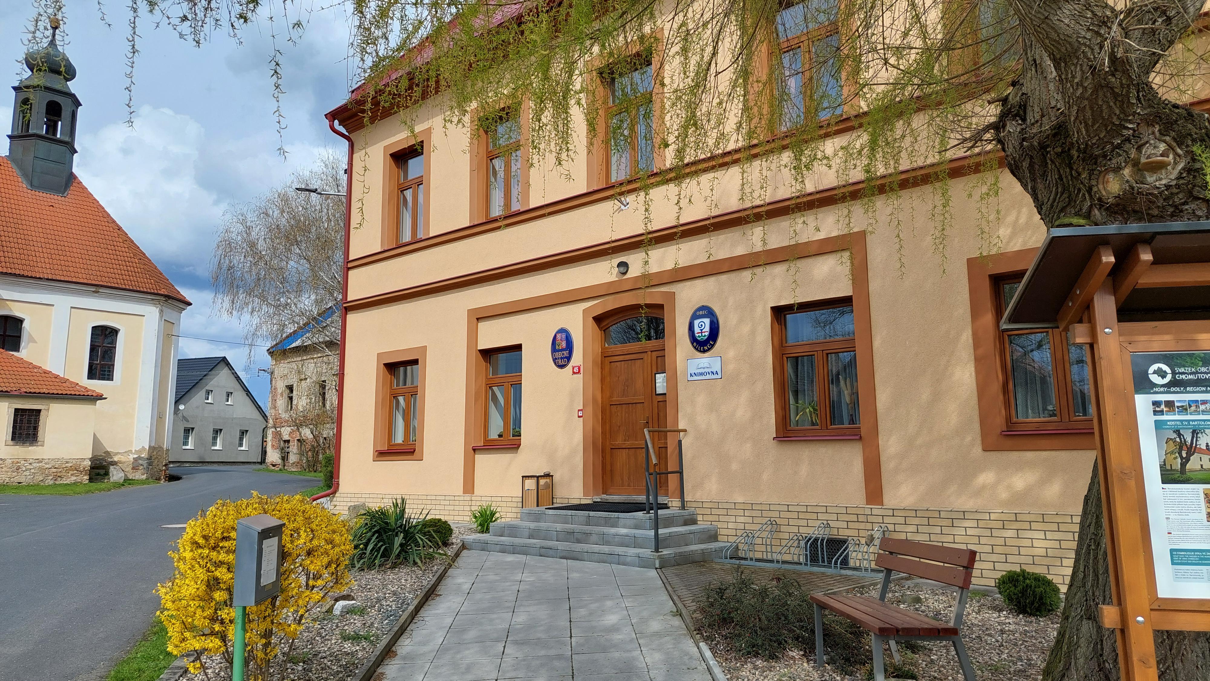 Bílence - obecní úřad foto 4