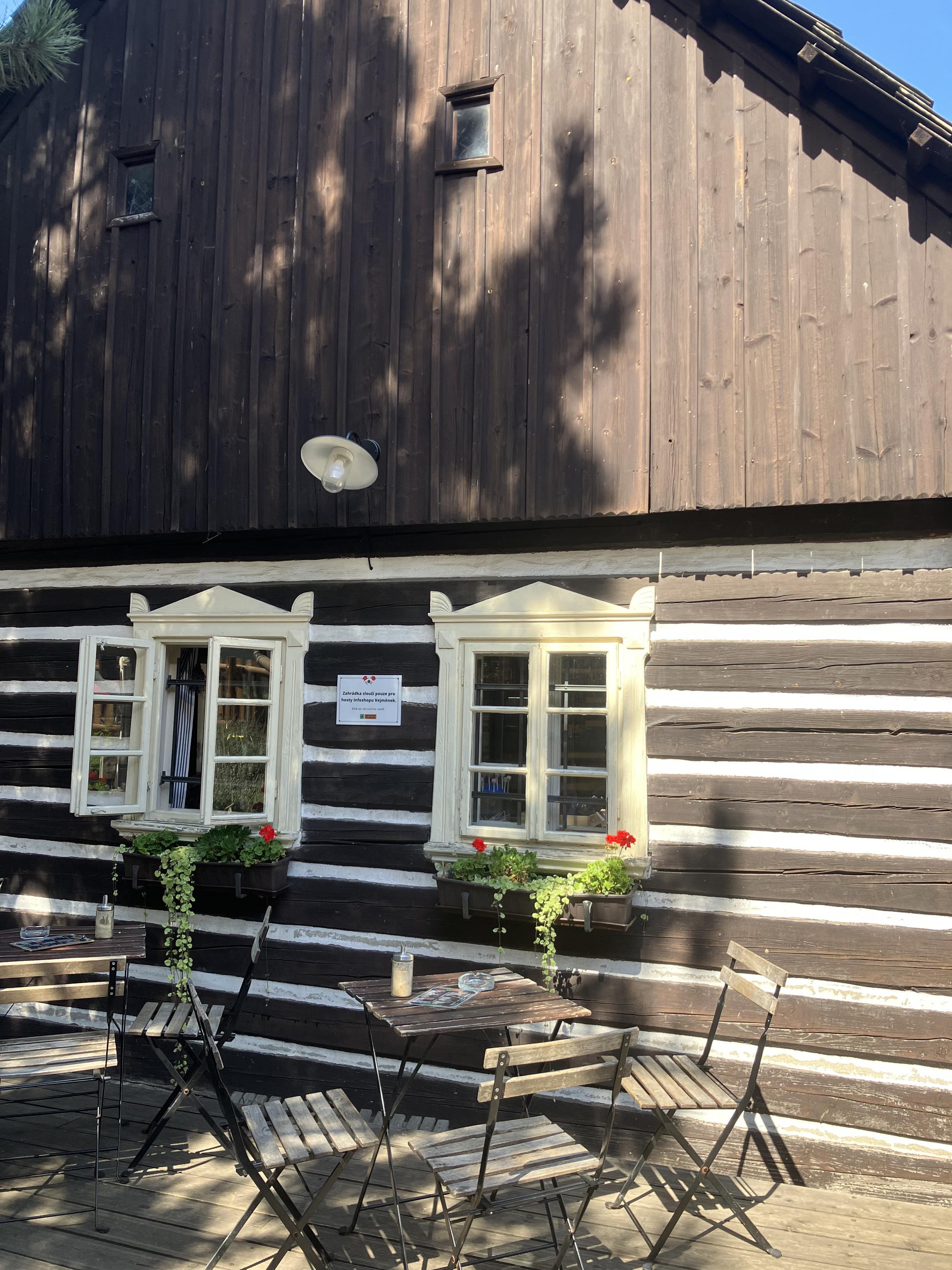 Infoshop Vejměnek foto 2