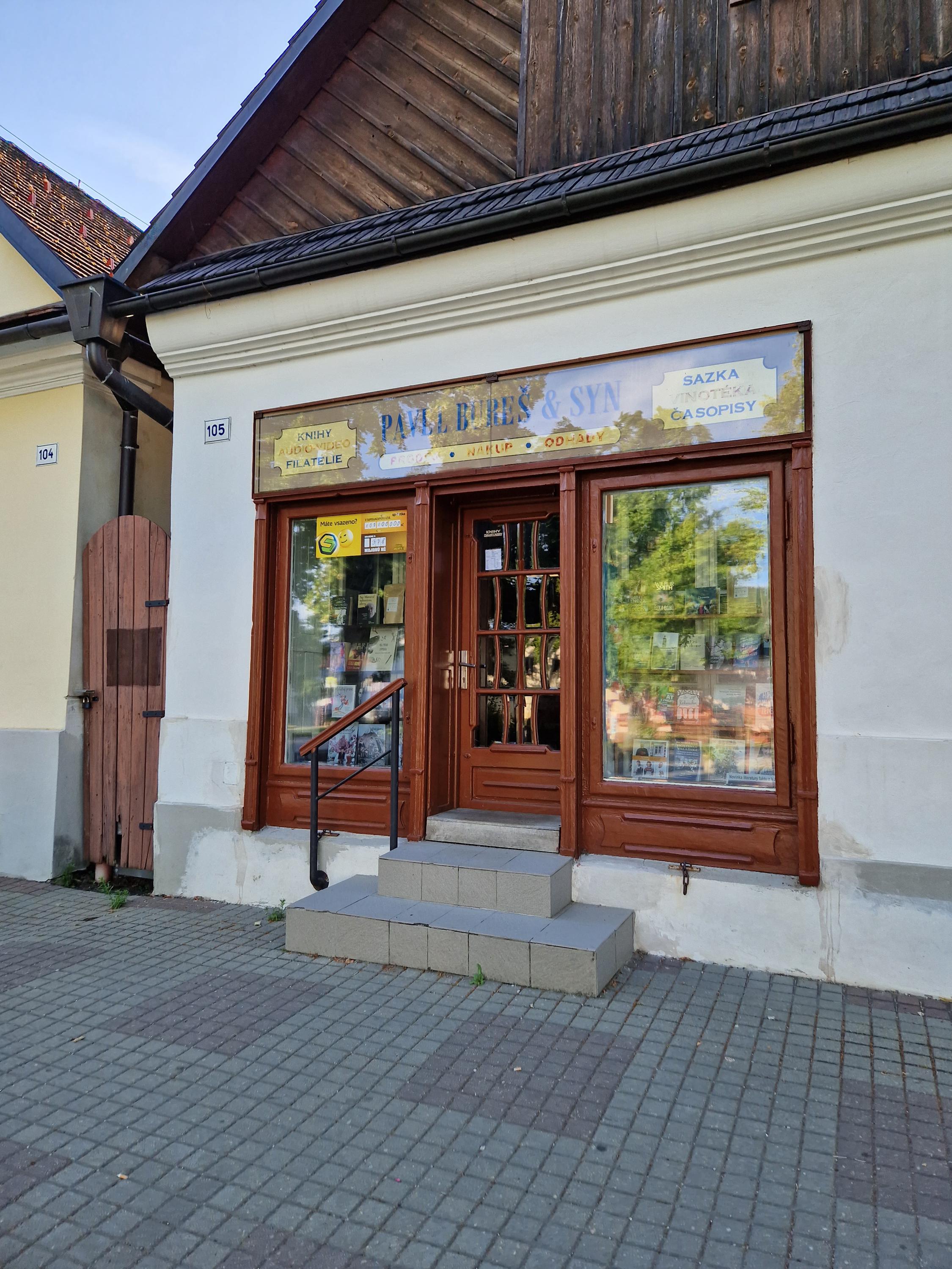 Knihkupectví Bureš foto 2