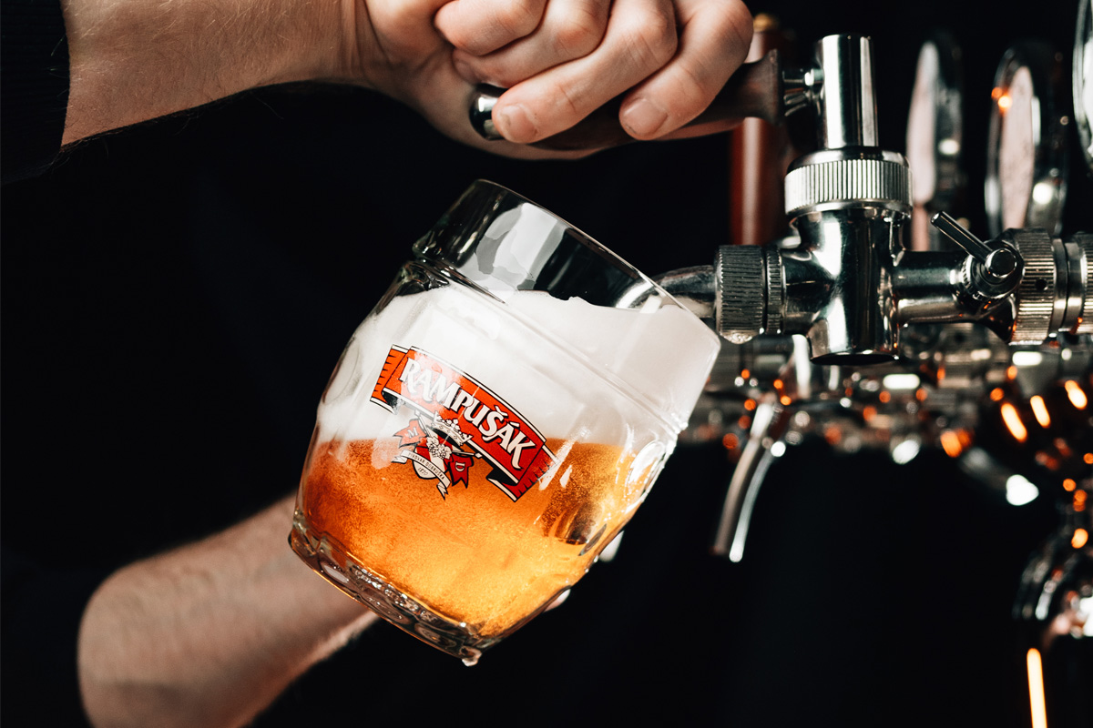 Pivovarská hospůdka s bowlingem Rampušák