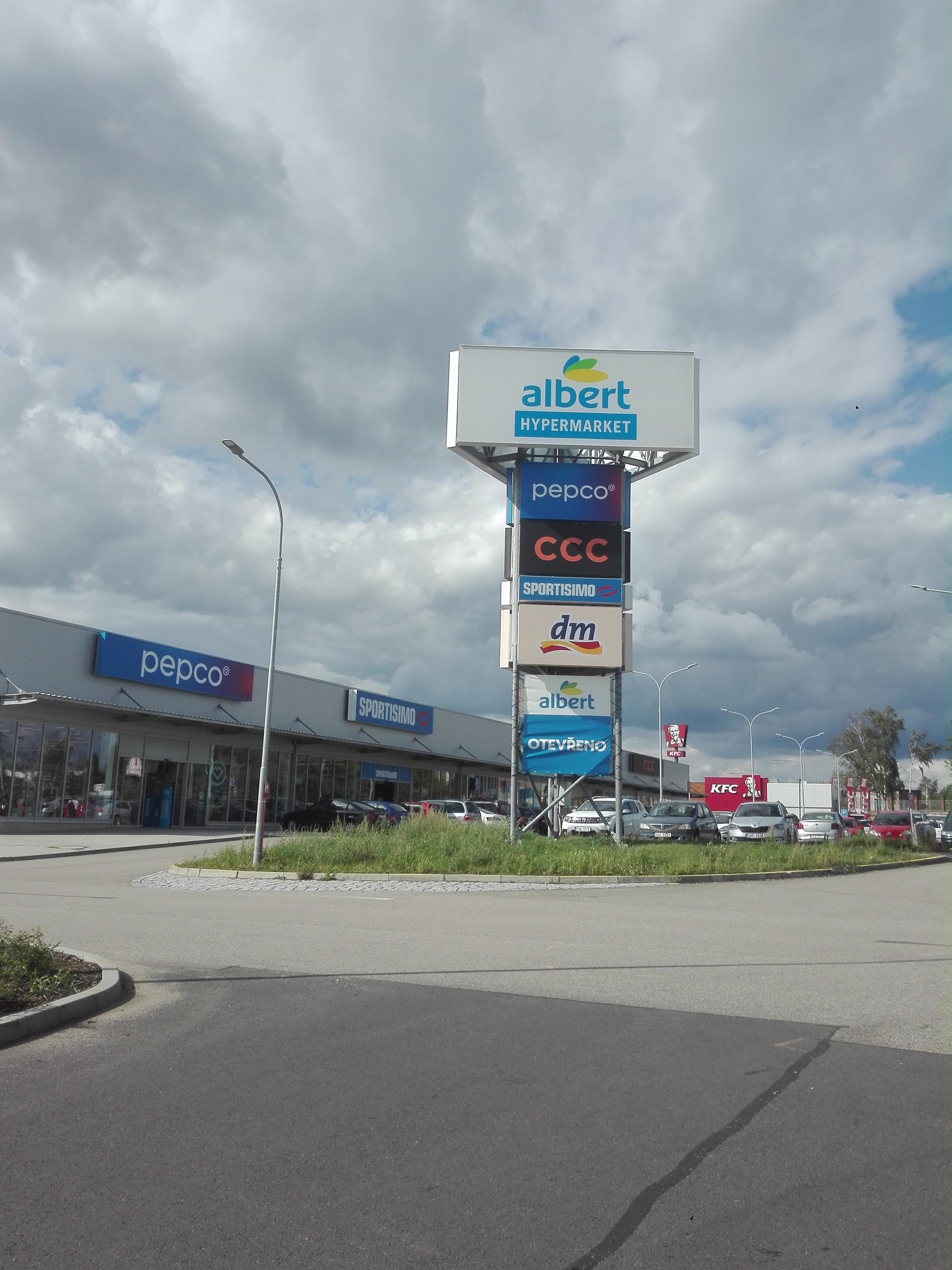 Albert Hypermarket foto 3