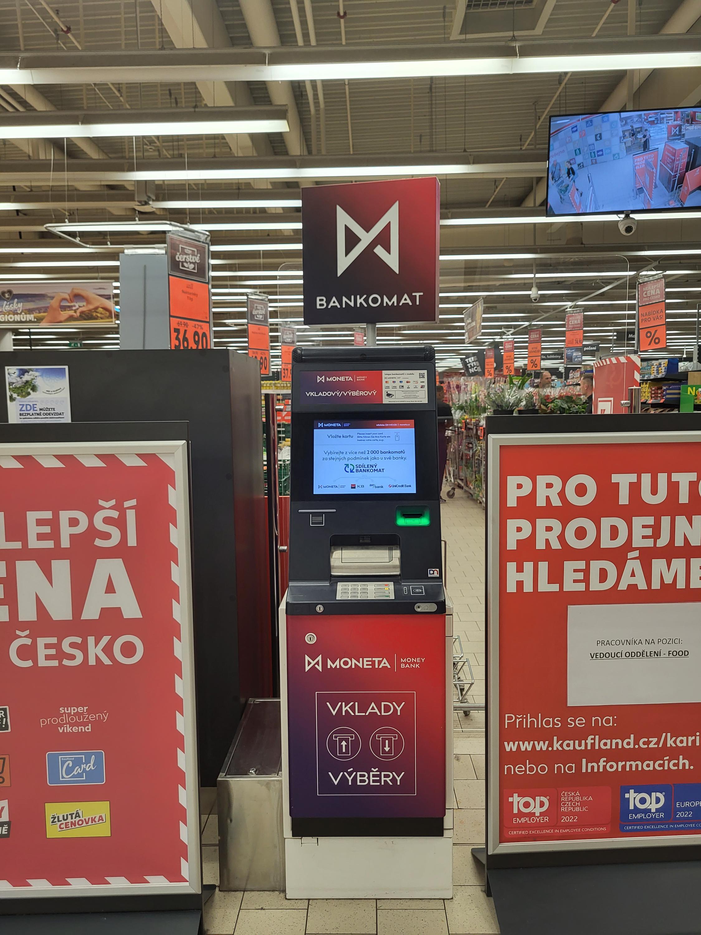 Bankomat MONETA Bank vkladový foto 3