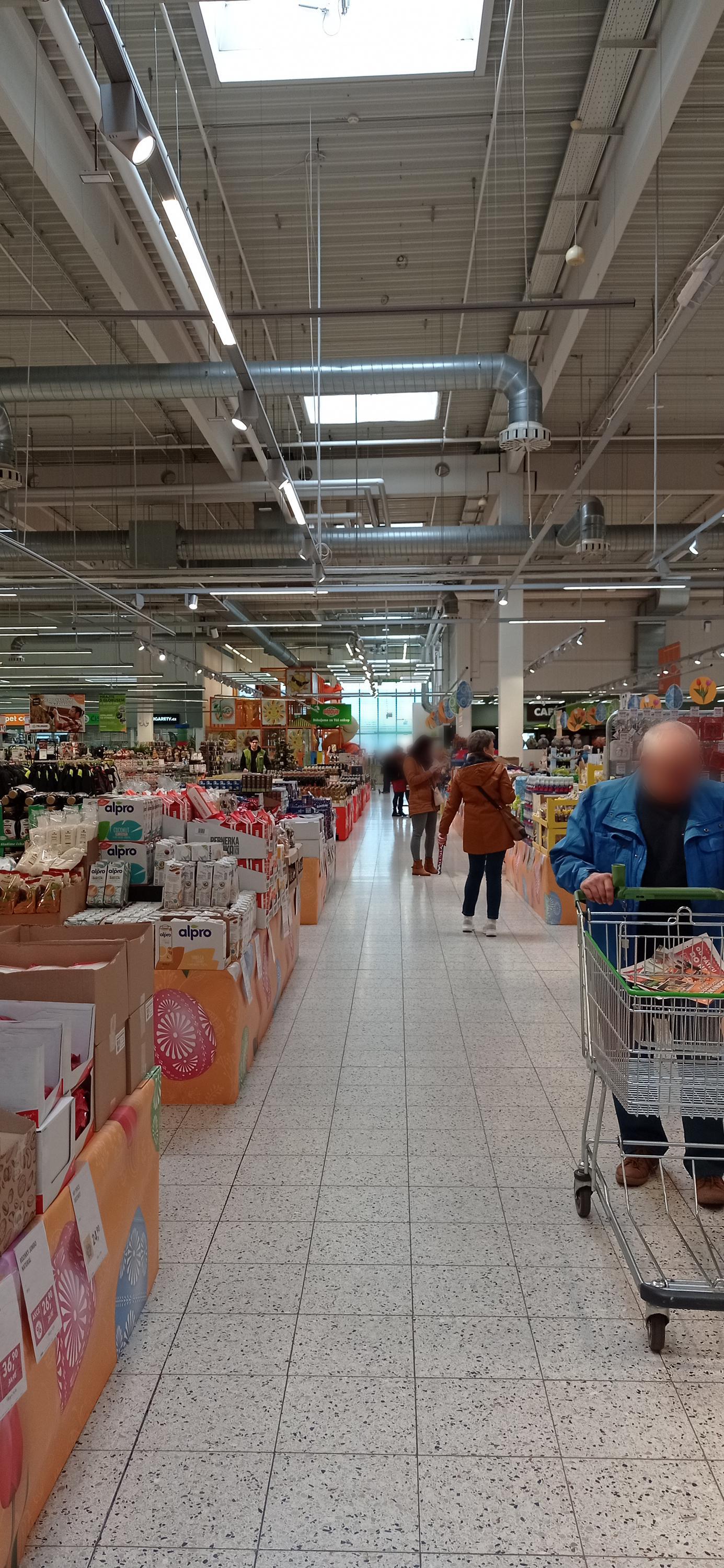 Globus Hypermarket foto 6