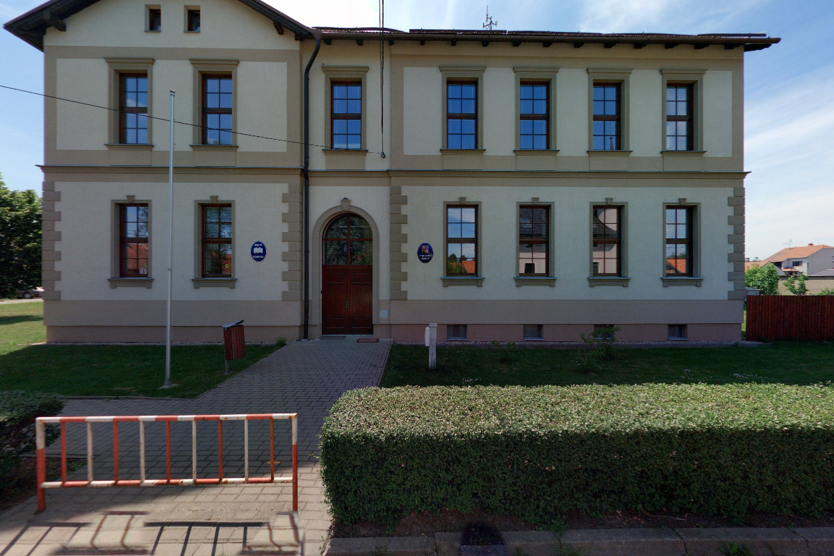 Obecní knihovna Hrušky