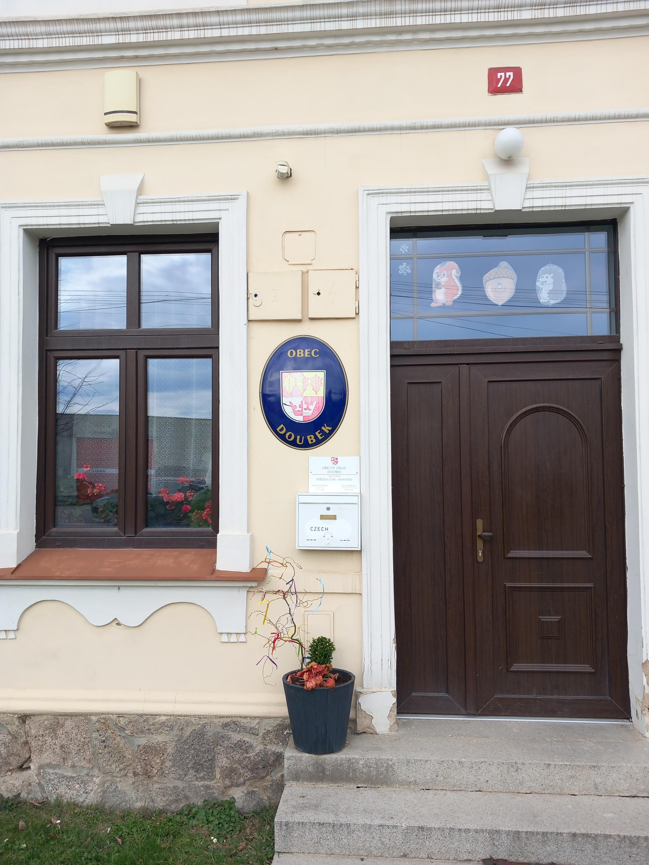 Doubek - obecní úřad foto 3