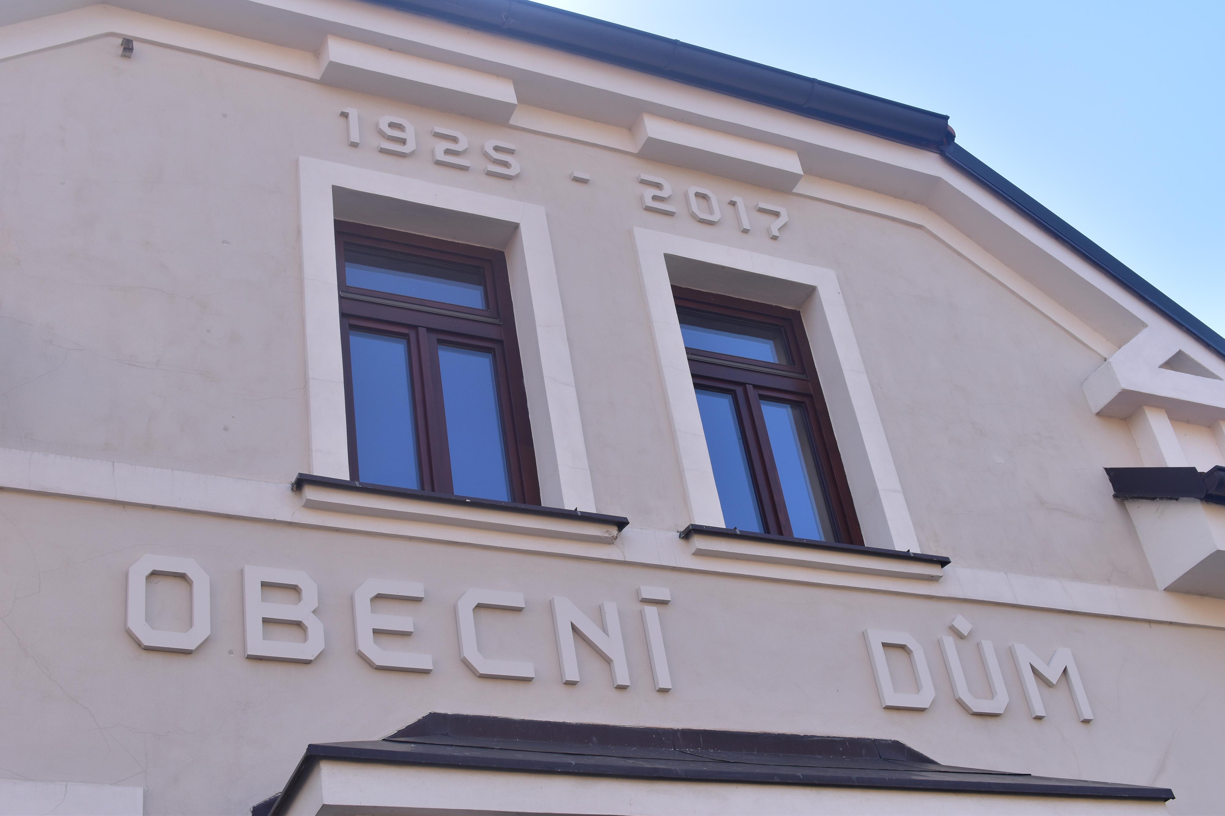 Dvakačovice - obecní úřad foto 2