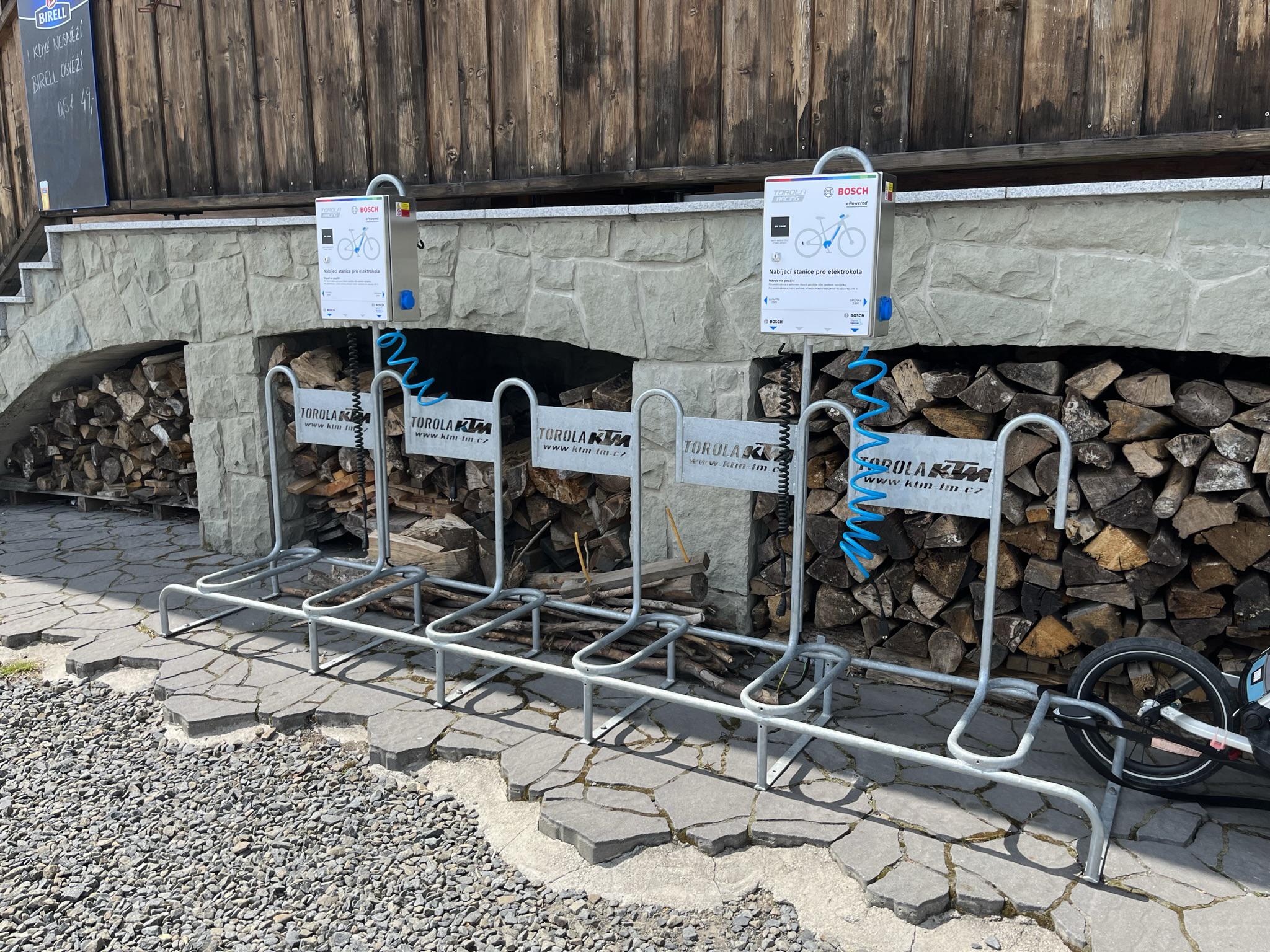 Nabíjecí stanice pro elektrokola TOROLA foto 2