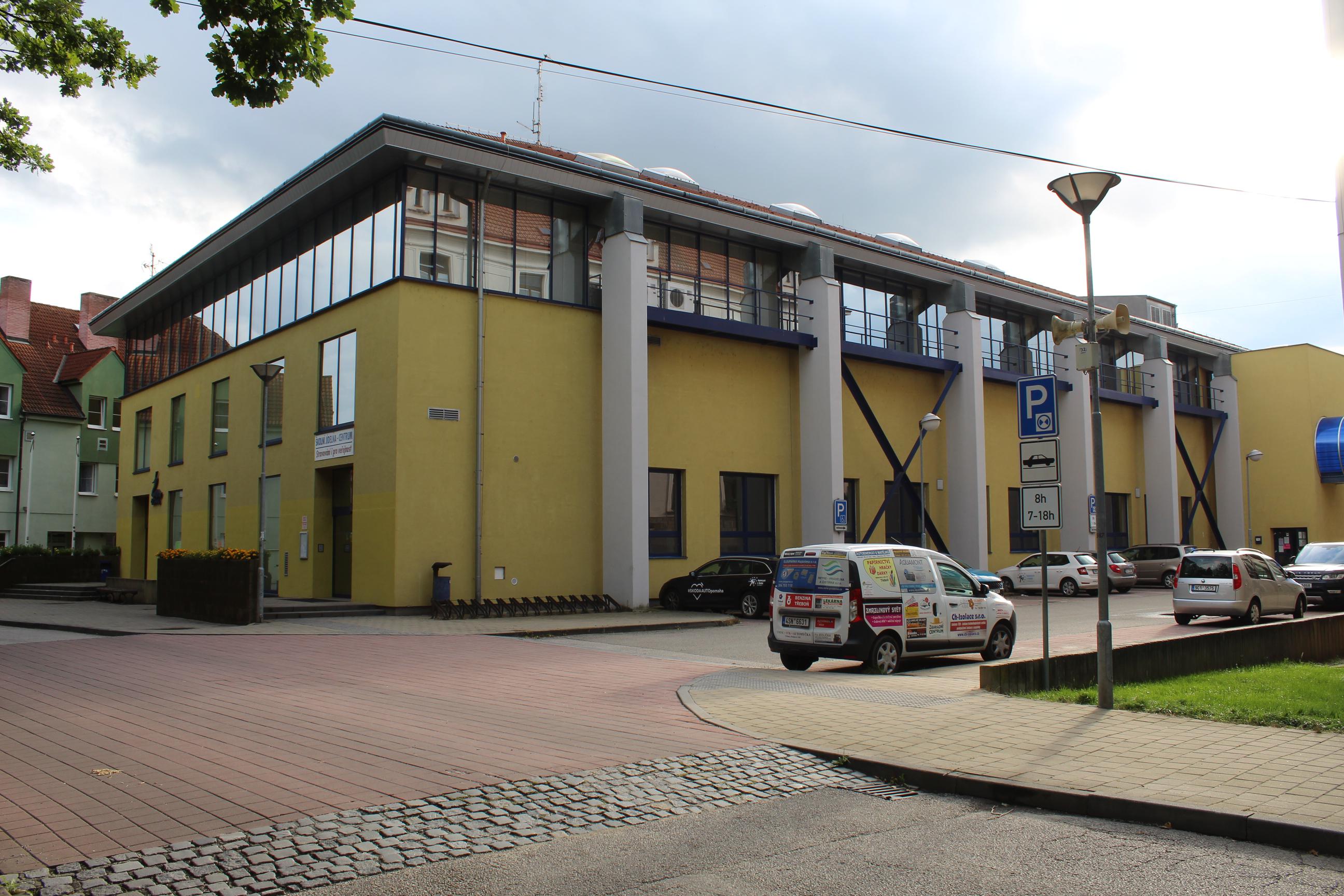 Kongresové a kulturní centrum Roháč foto 2