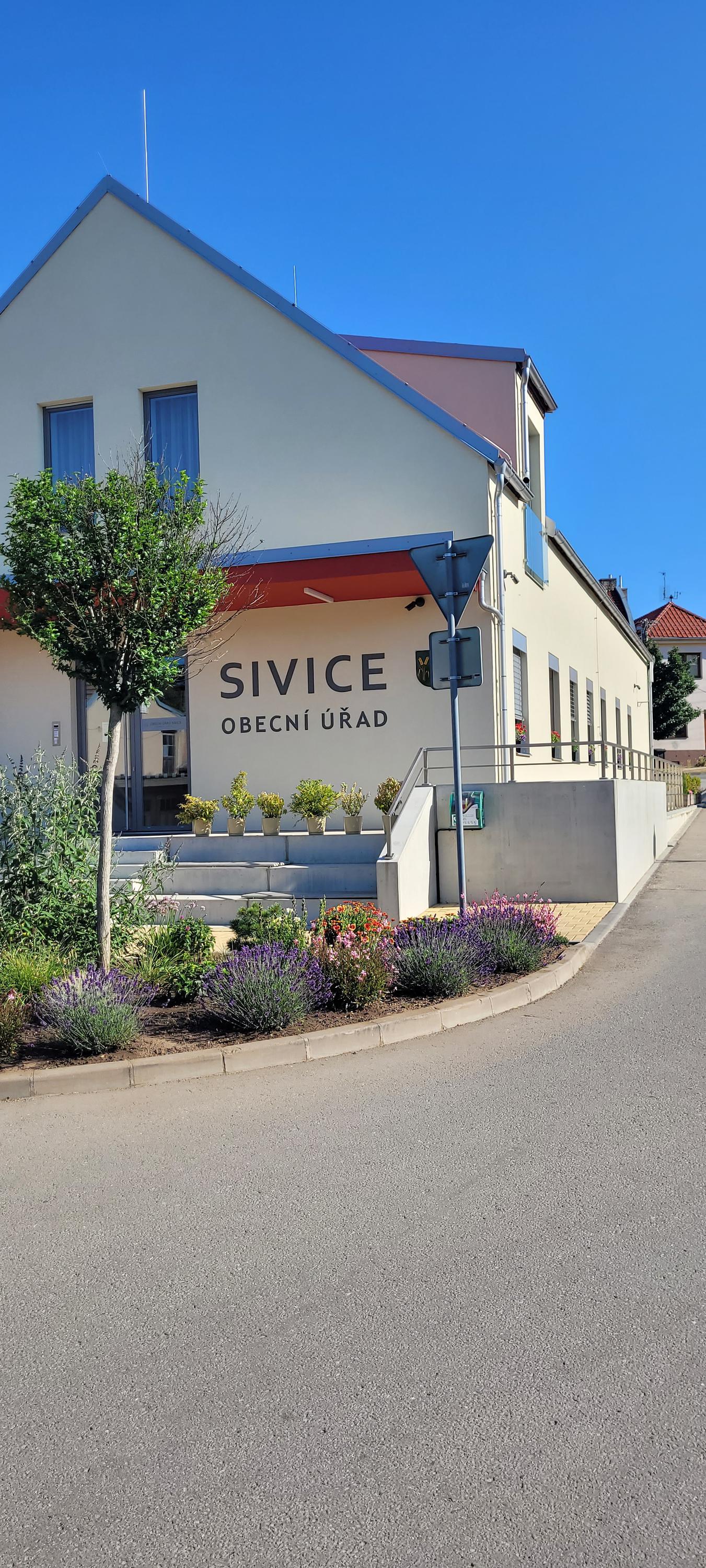 Sivice - obecní úřad foto 3