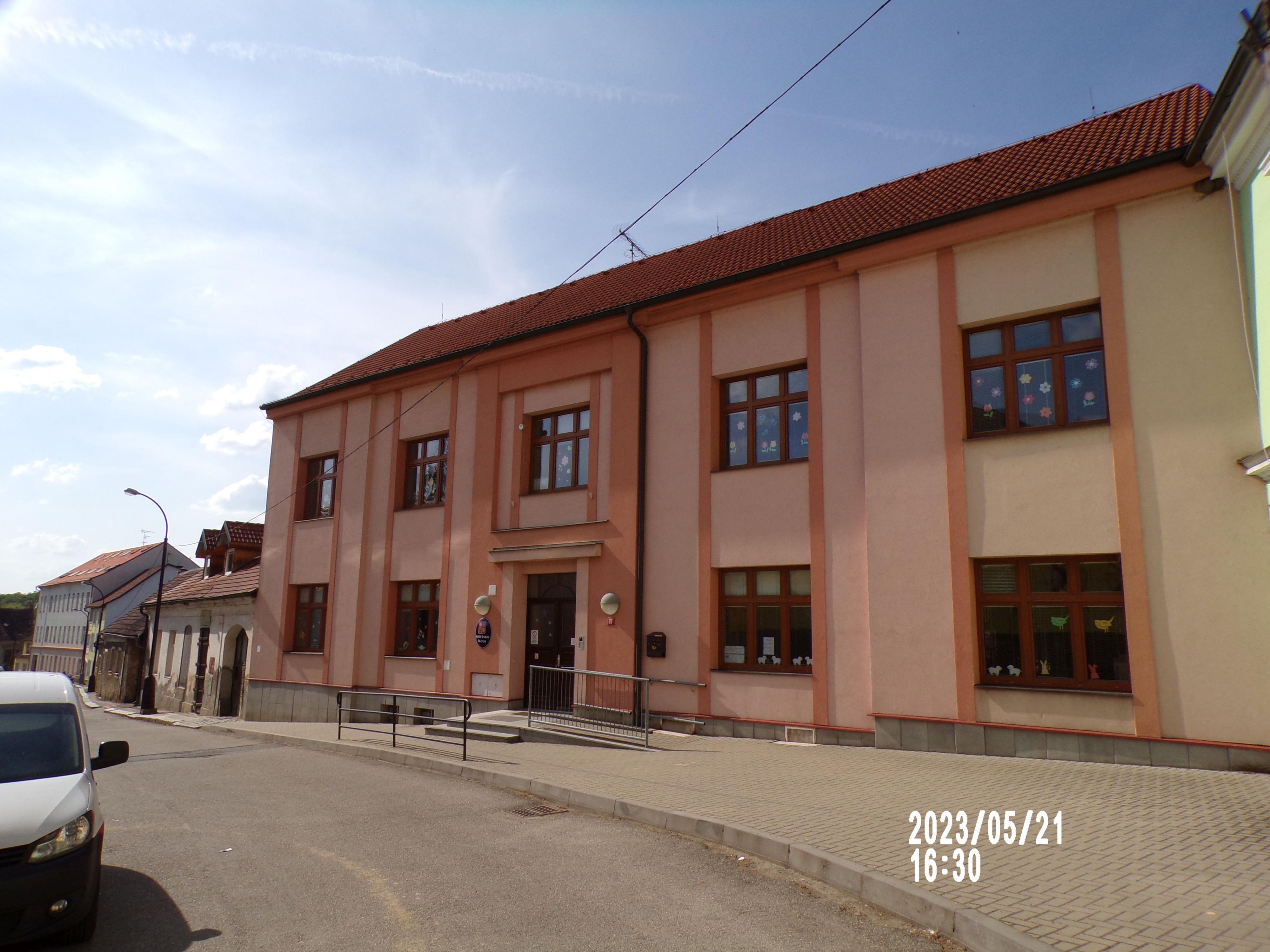 MŠ Neveklov foto 2