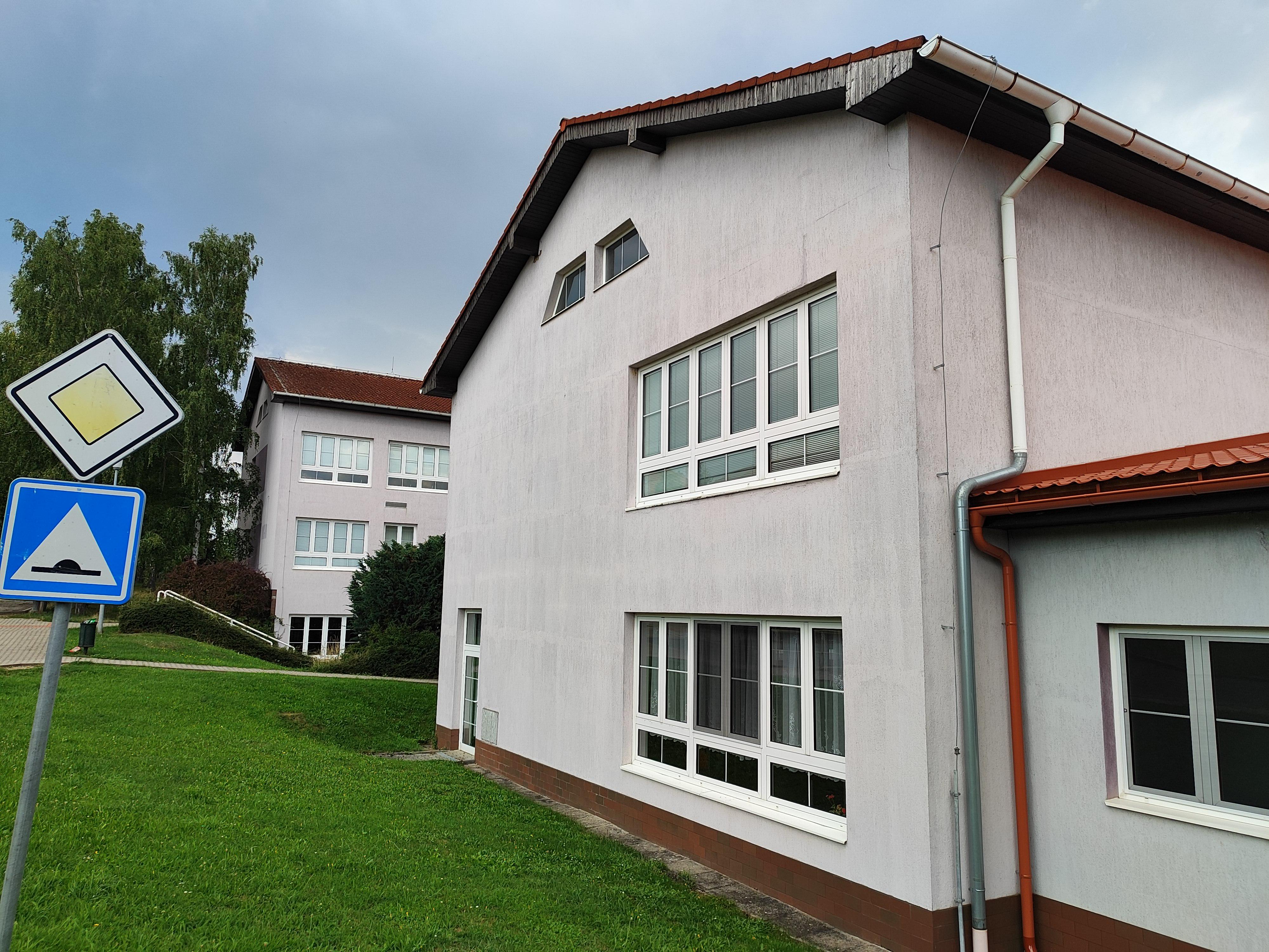 Základní škola a Mateřská škola Radnice foto 3