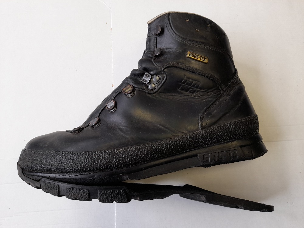 Opravna trekové obuvi - Just