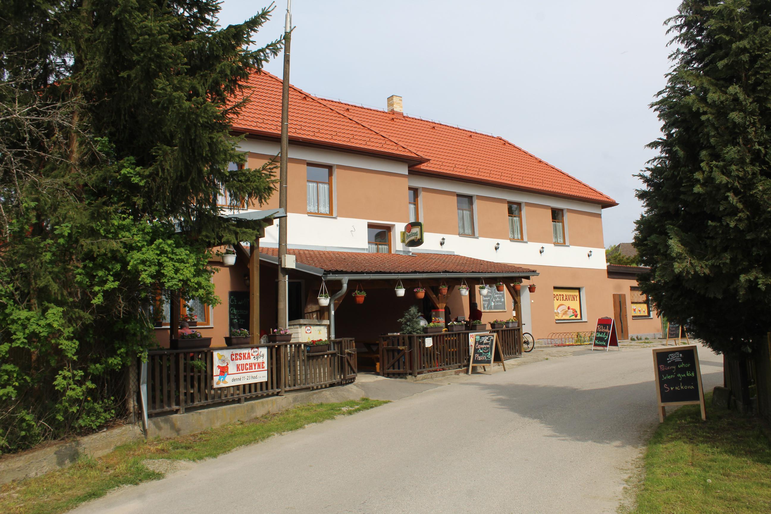 Restaurace U Trpaslíka foto 2