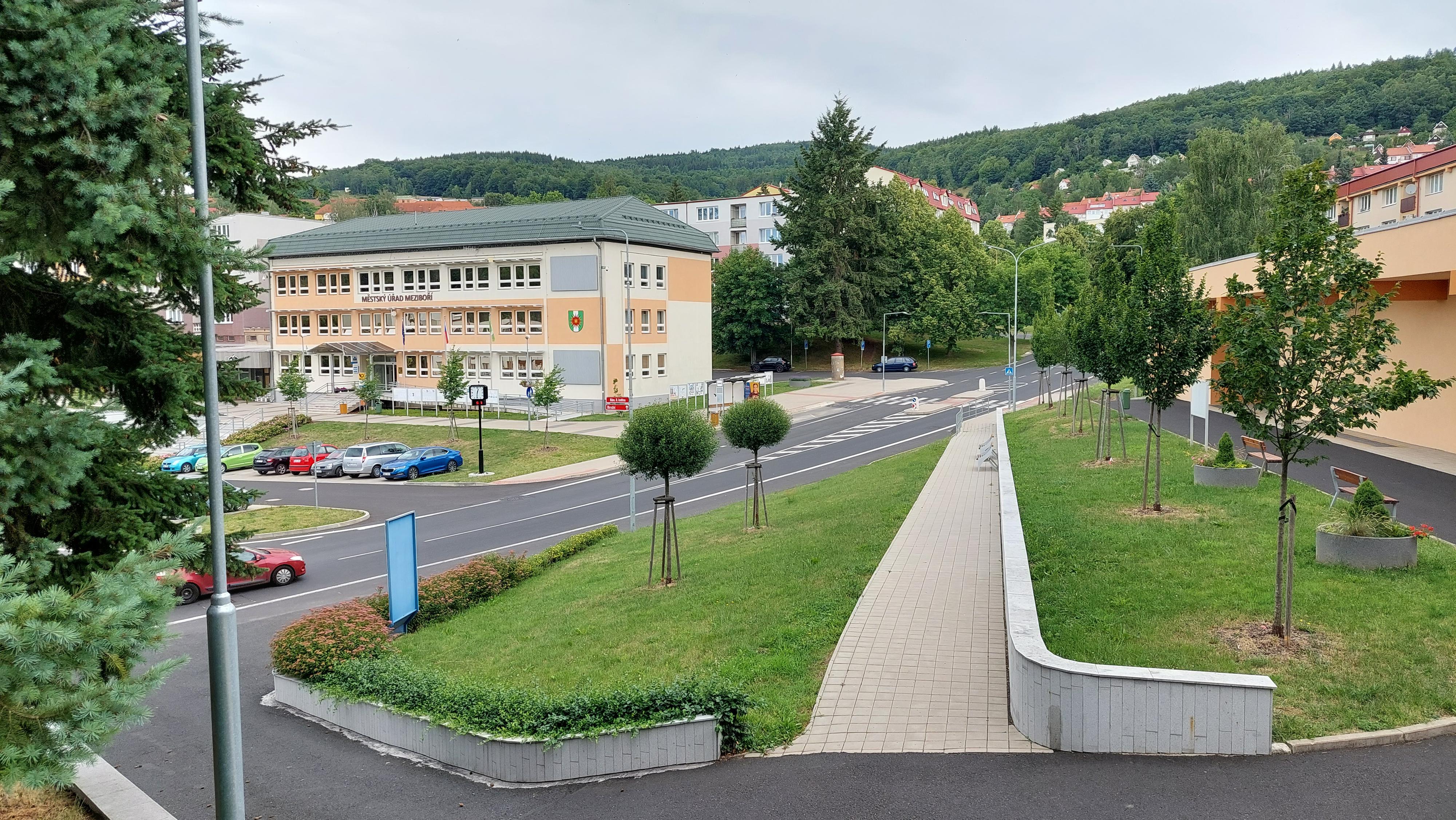 Meziboří - městský úřad foto 3