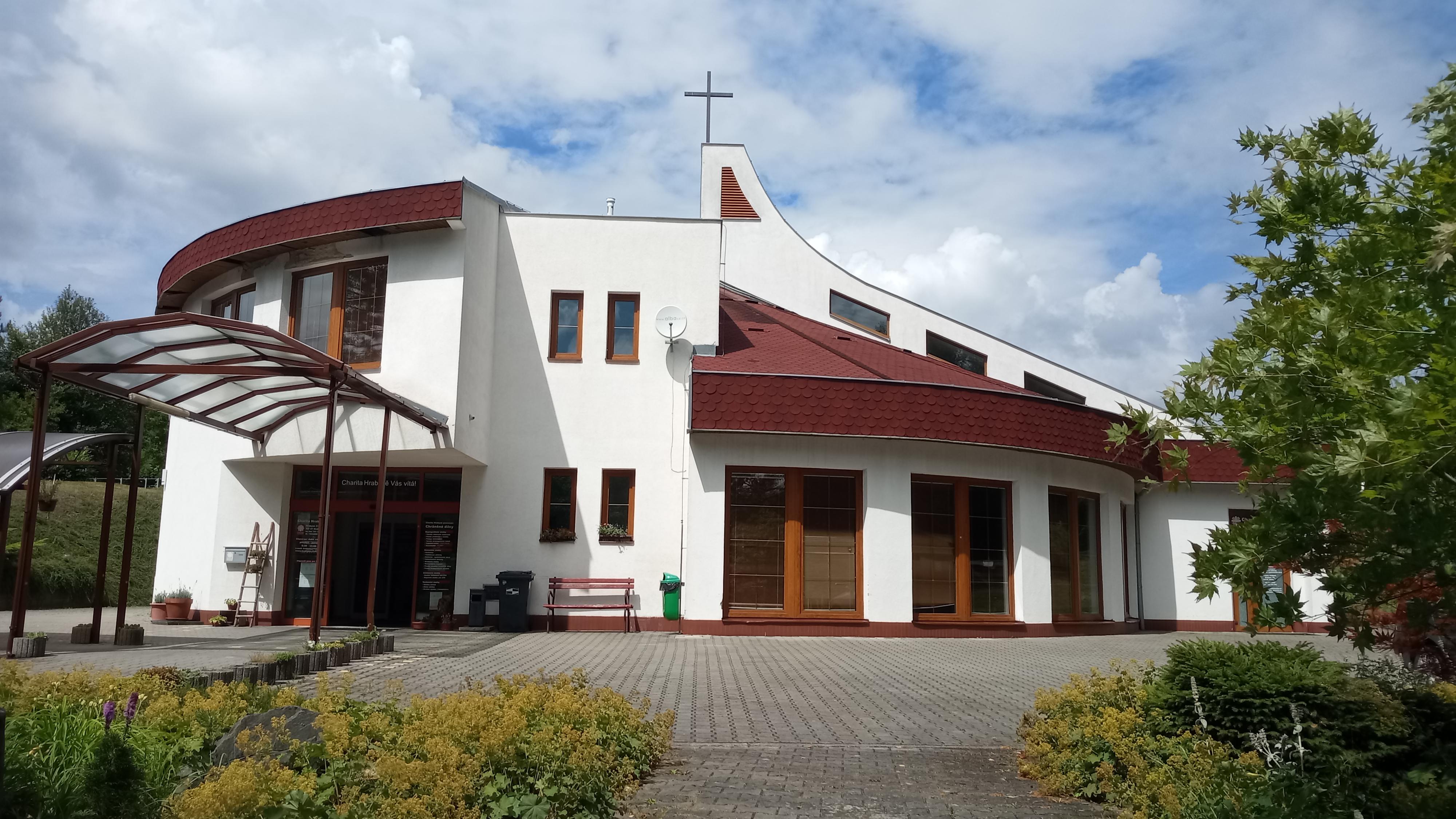 Knihovna Charity Hrabyně foto 2