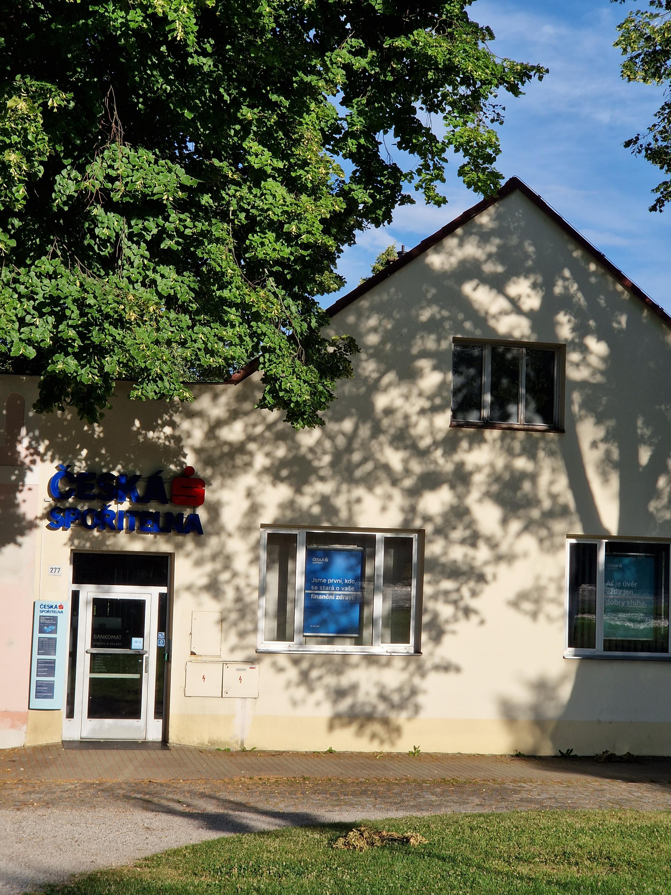 Česká spořitelna, a.s. foto 2