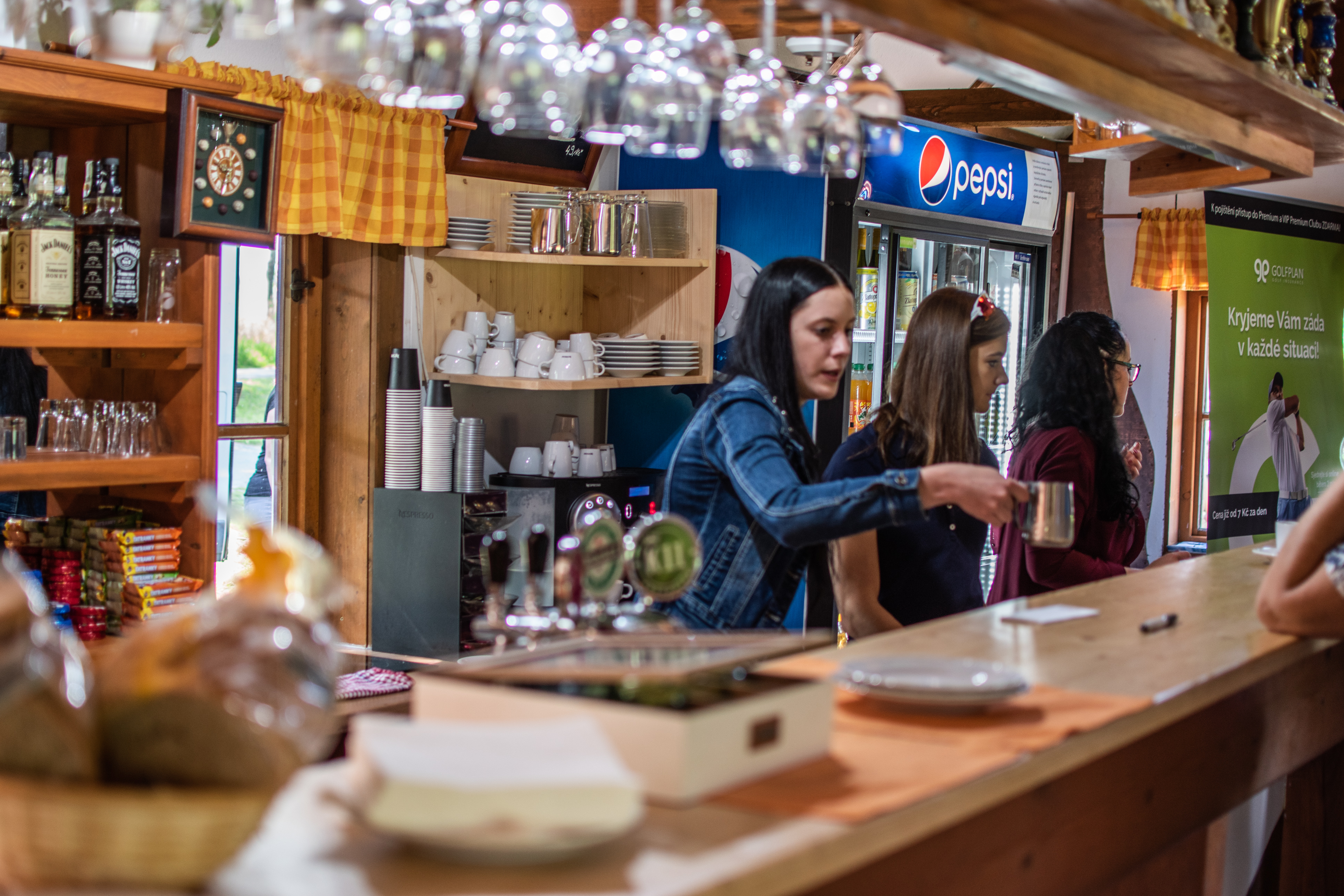 Občerstvení G&CC Svobodné Hamry foto 3