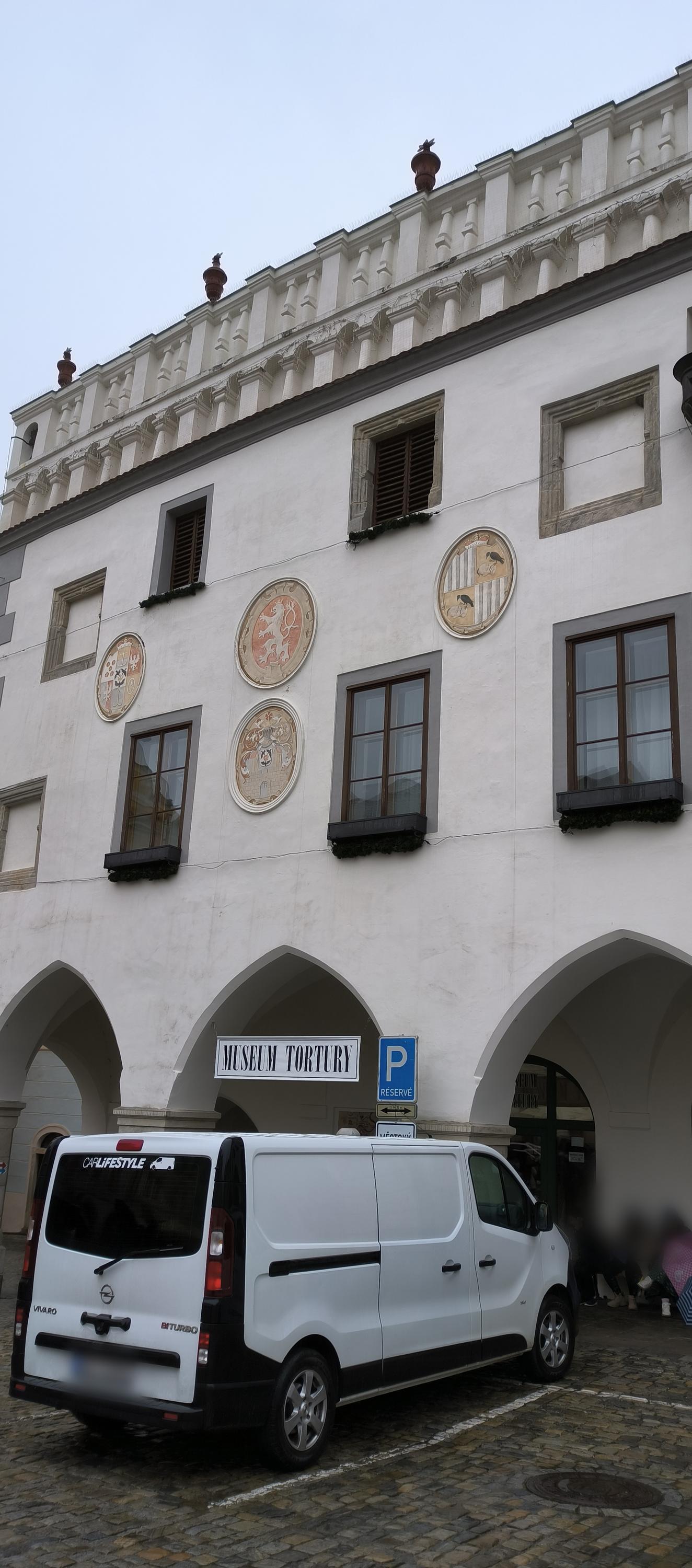 Český Krumlov - městský úřad radnice foto 3