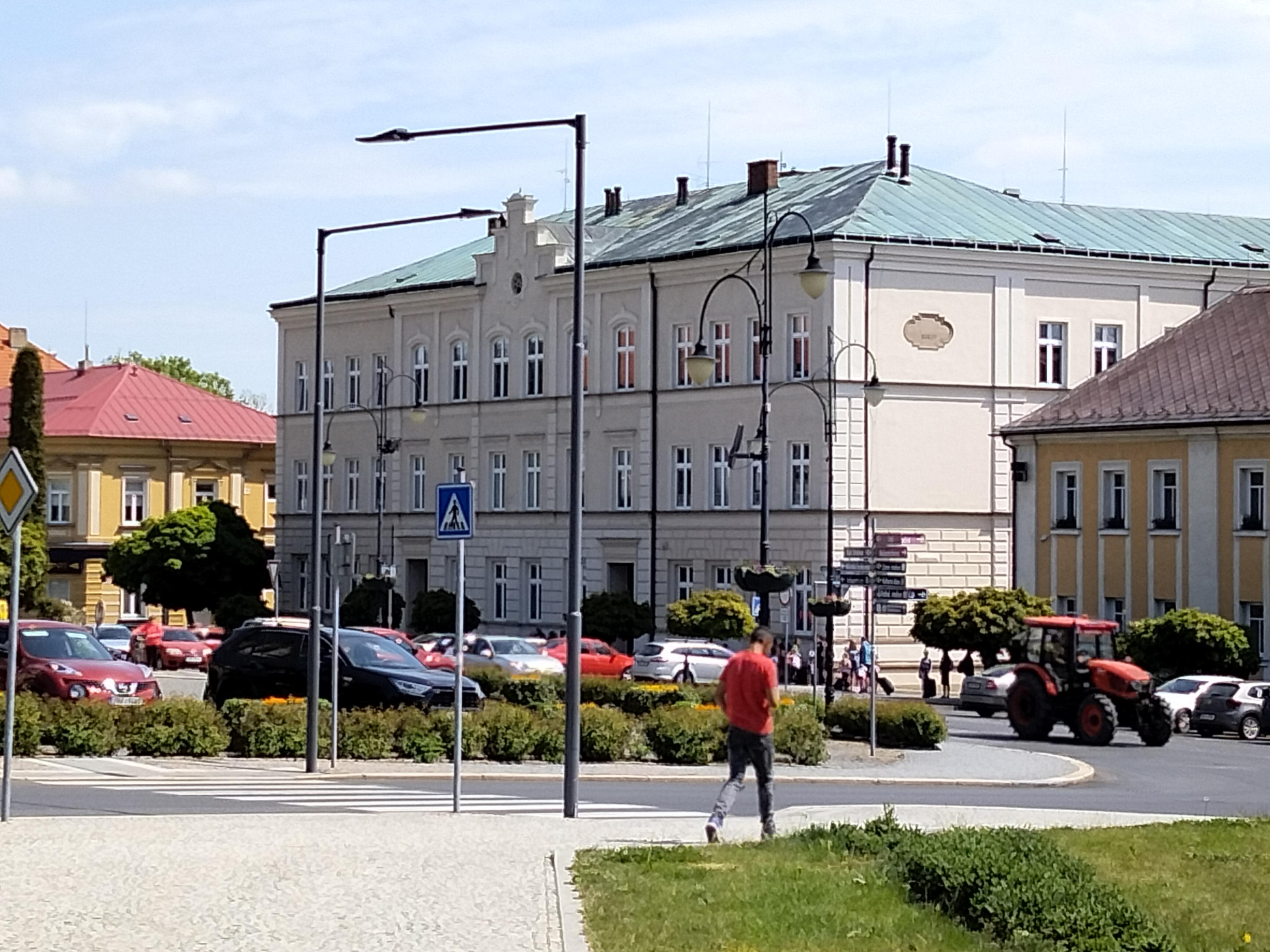 ZŠ Varnsdorf, náměstí E. Beneše foto 2