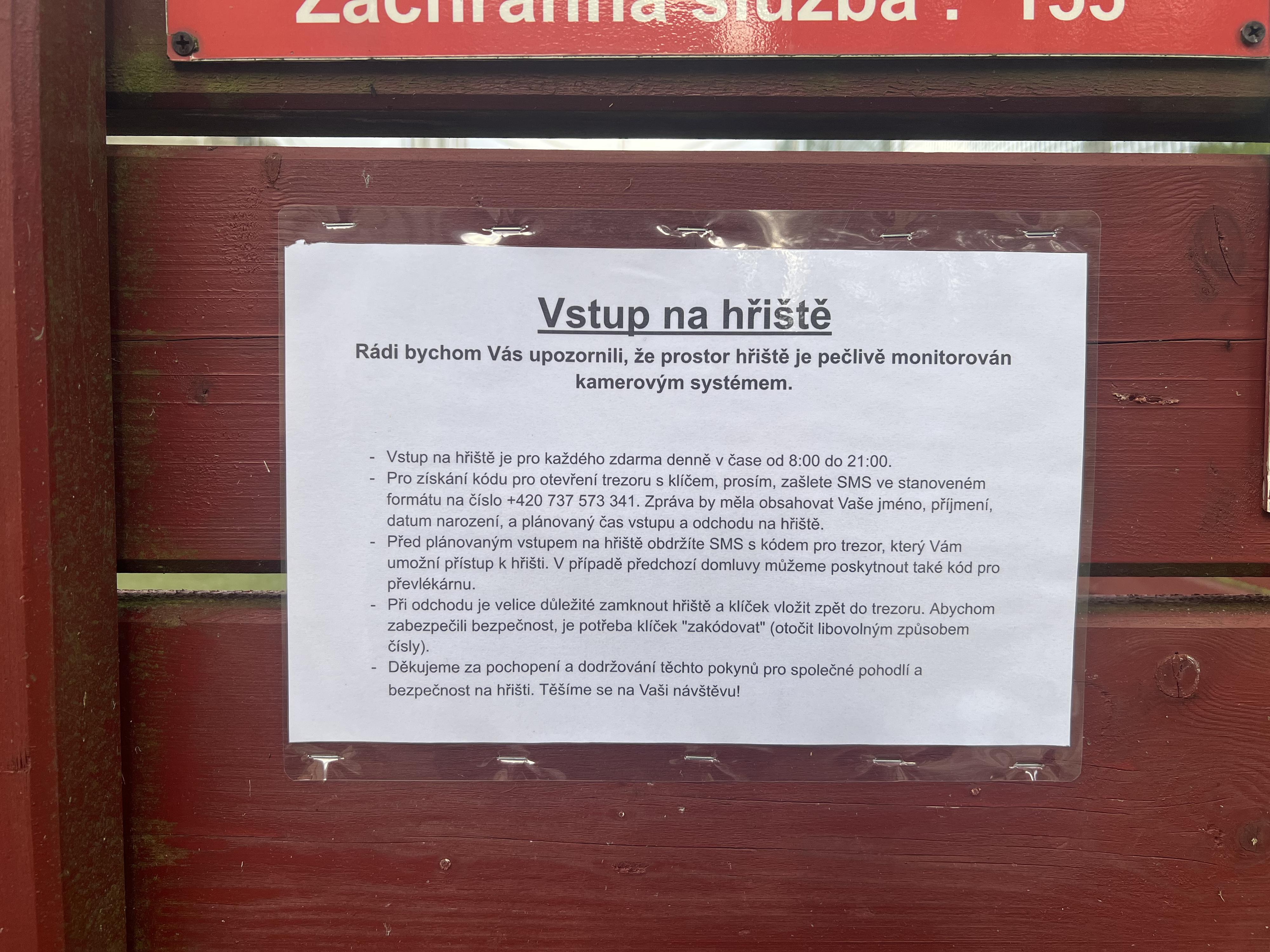 Víceúčelové sportovní hřiště v Horní Lipové foto 4