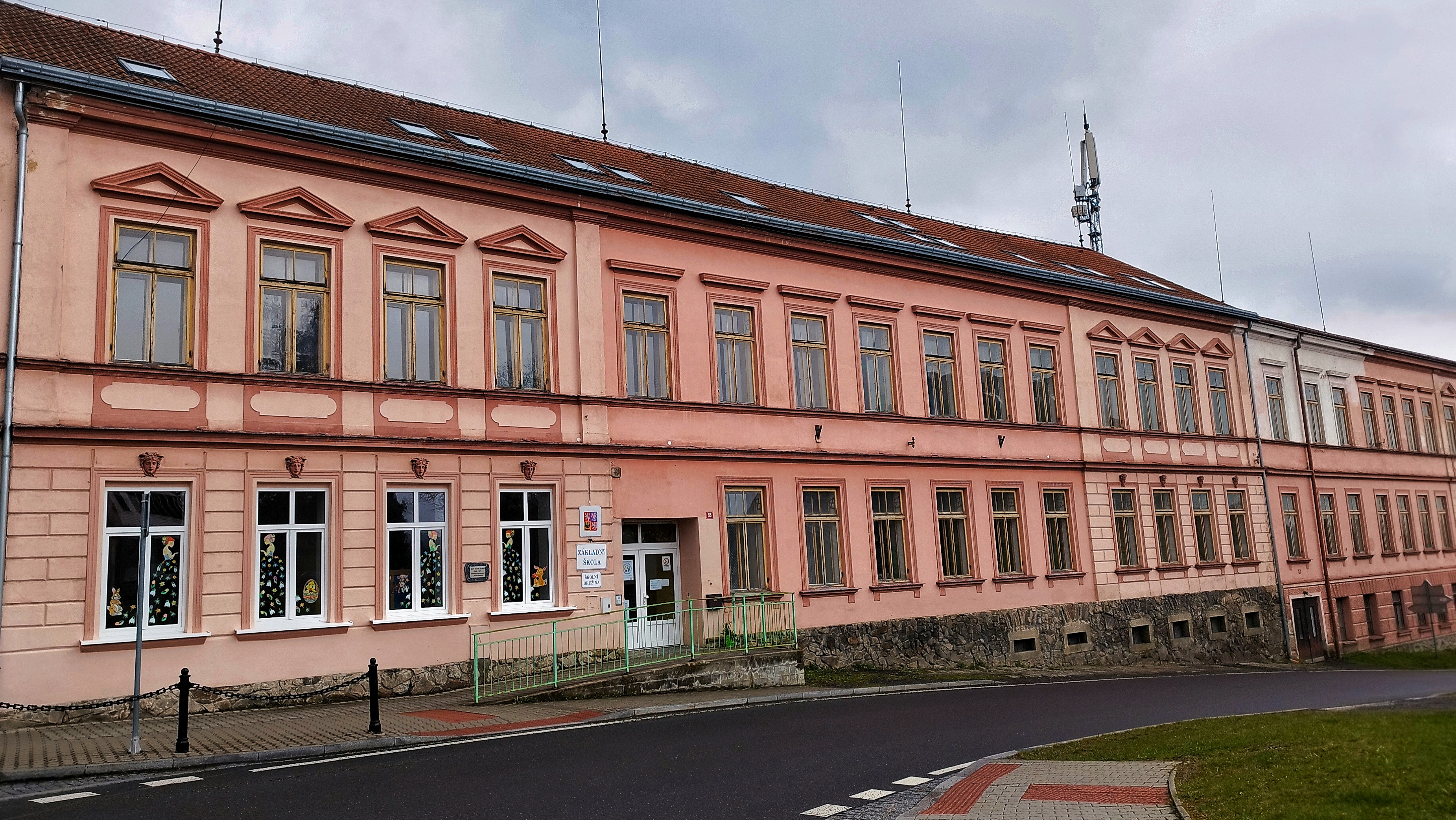 Základní škola Hartmanice, příspěvková organizace foto 3