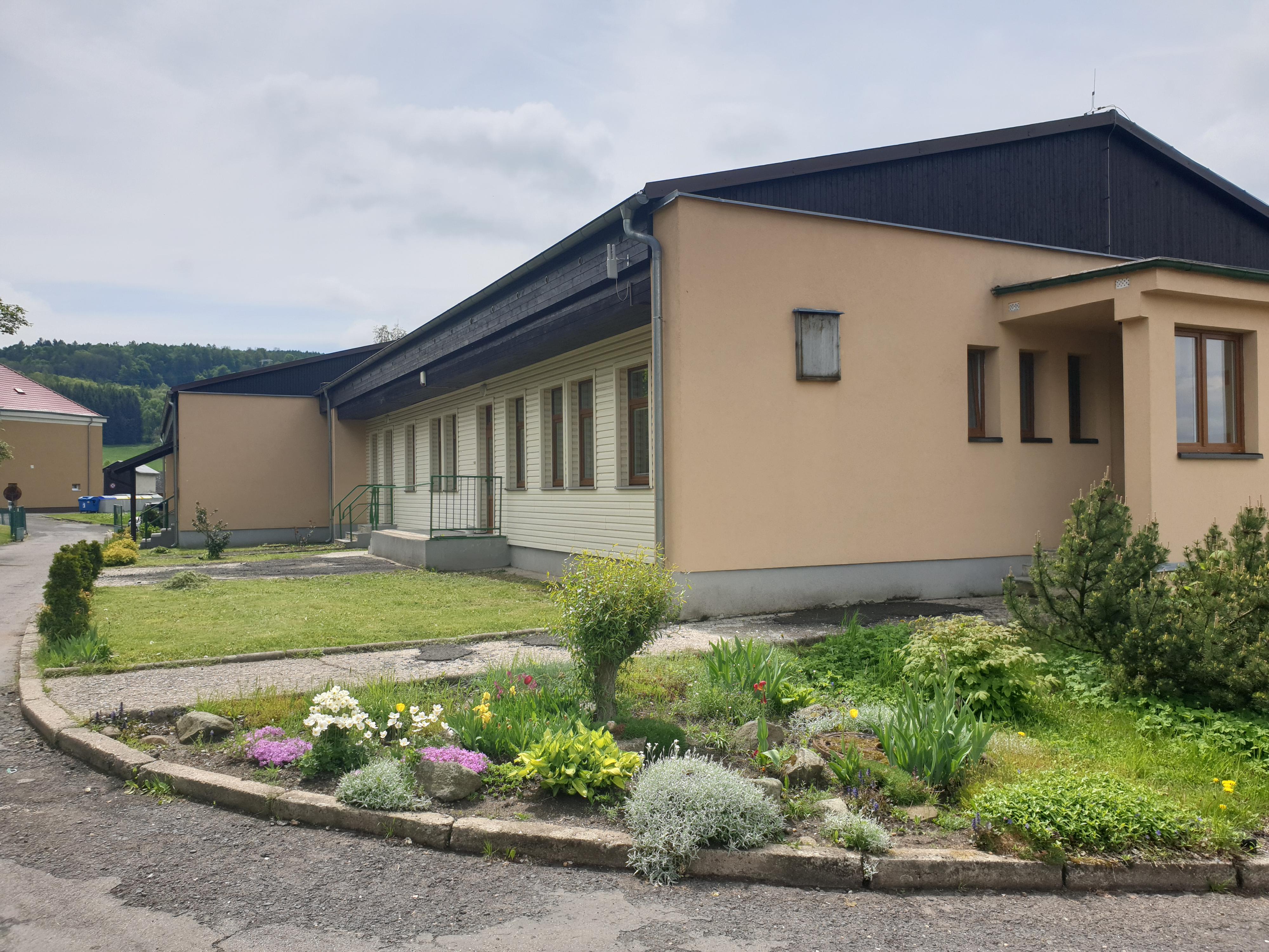 Základní škola a Mateřská škola Malečov, příspěvková organizace foto 2