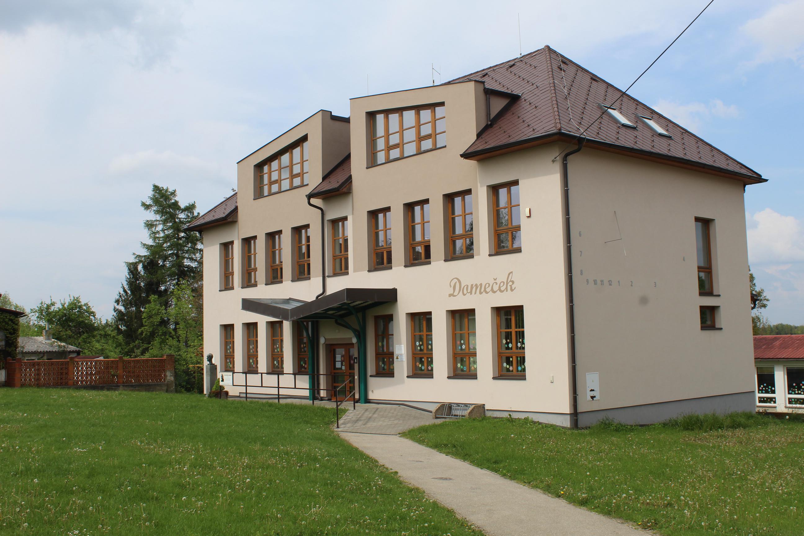 Knihovna Městyse Chlum u Třeboně foto 3