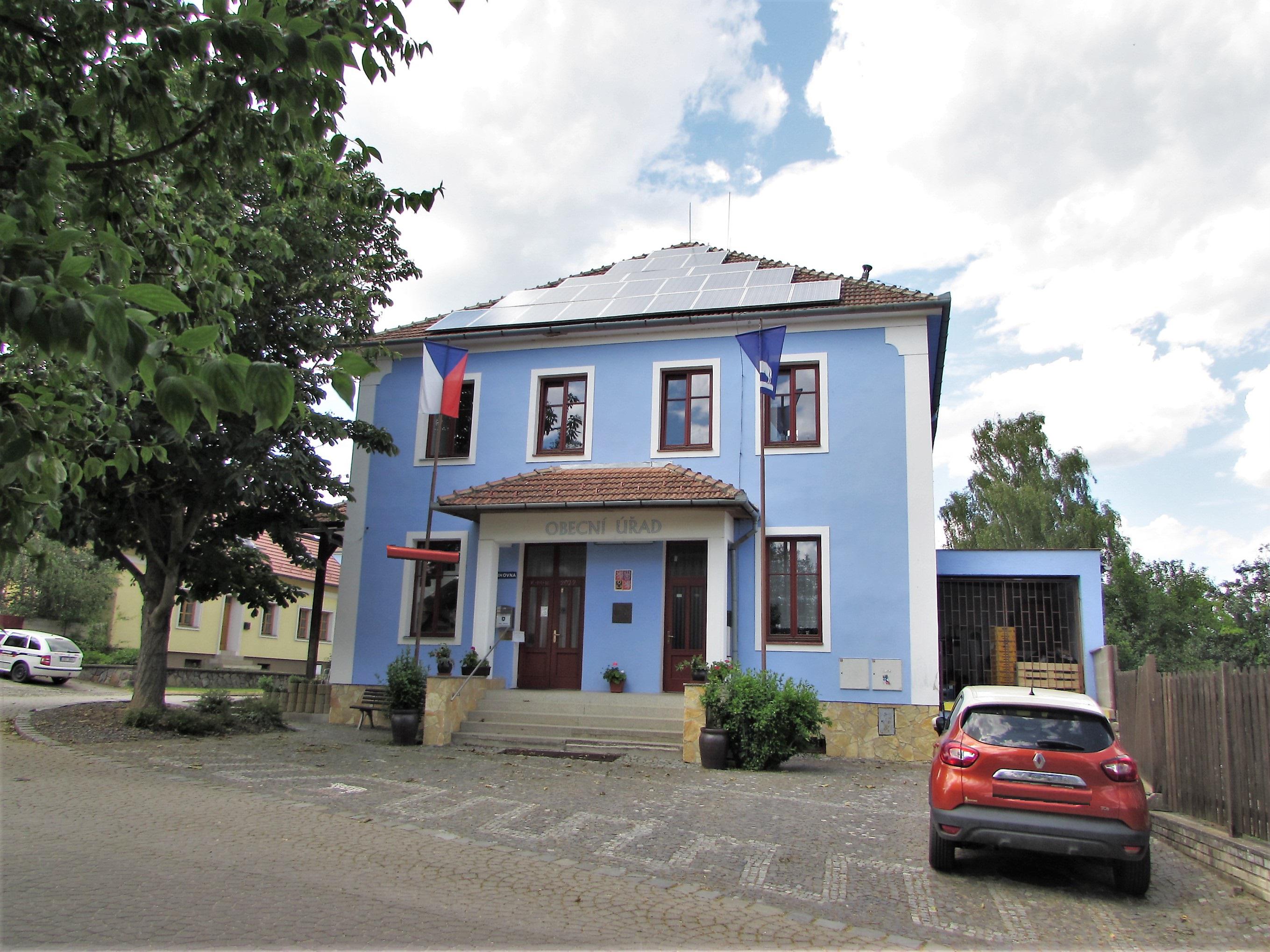 Modrá - obecní úřad foto 3
