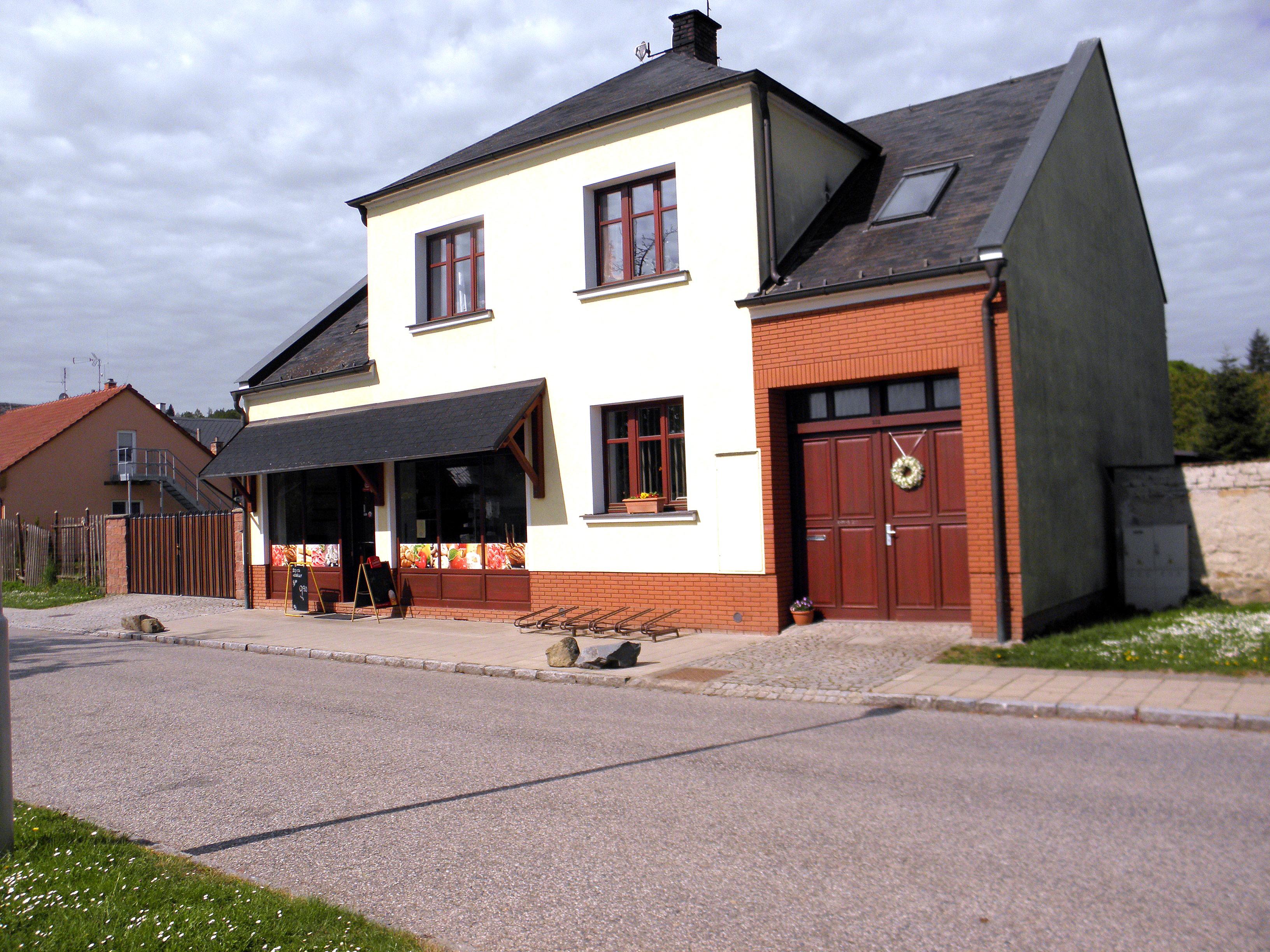 Potraviny - František Lakomý foto 3