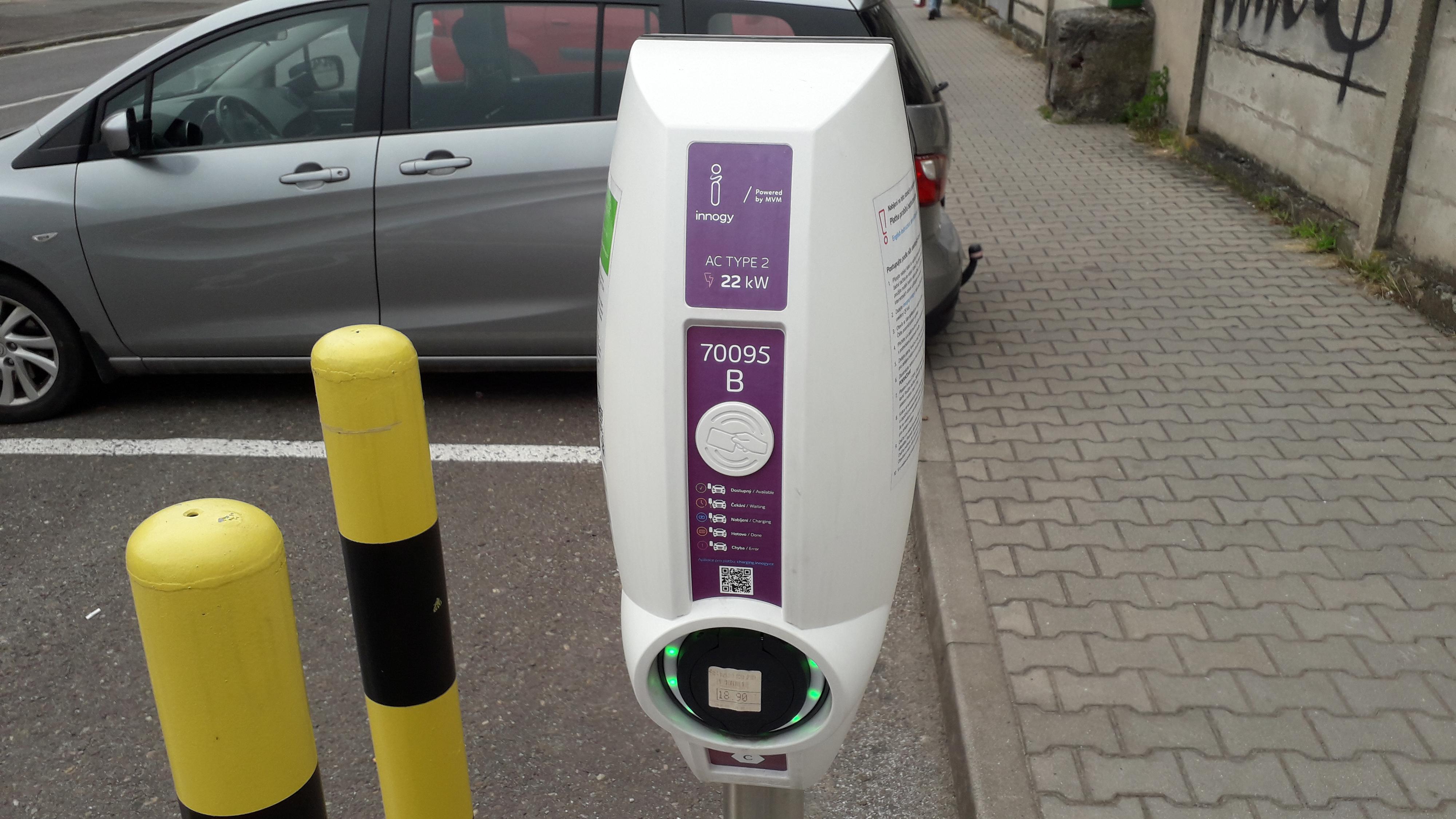 Dobíjecí stanice innogy foto 3