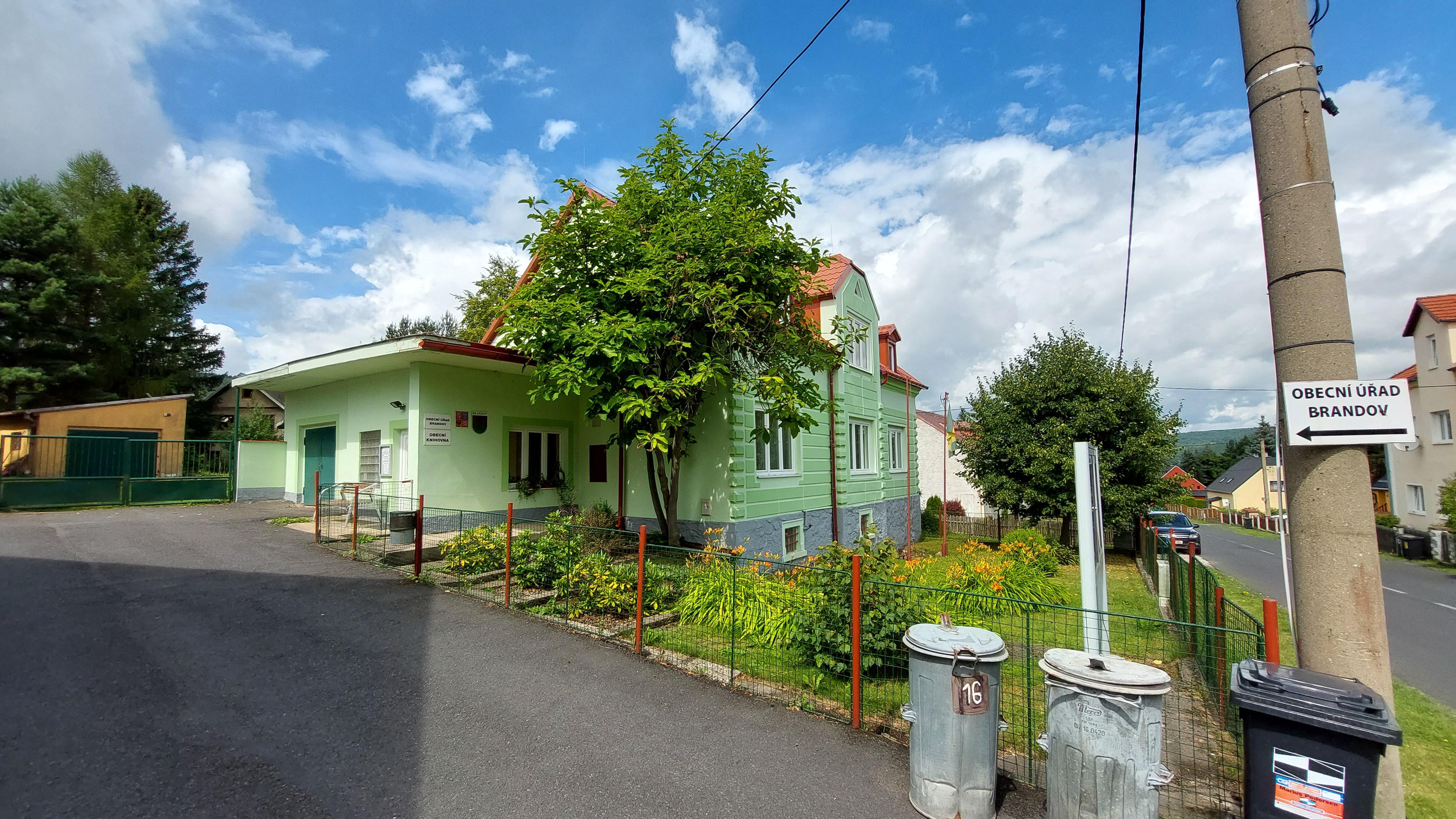 Brandov - obecní úřad foto 2
