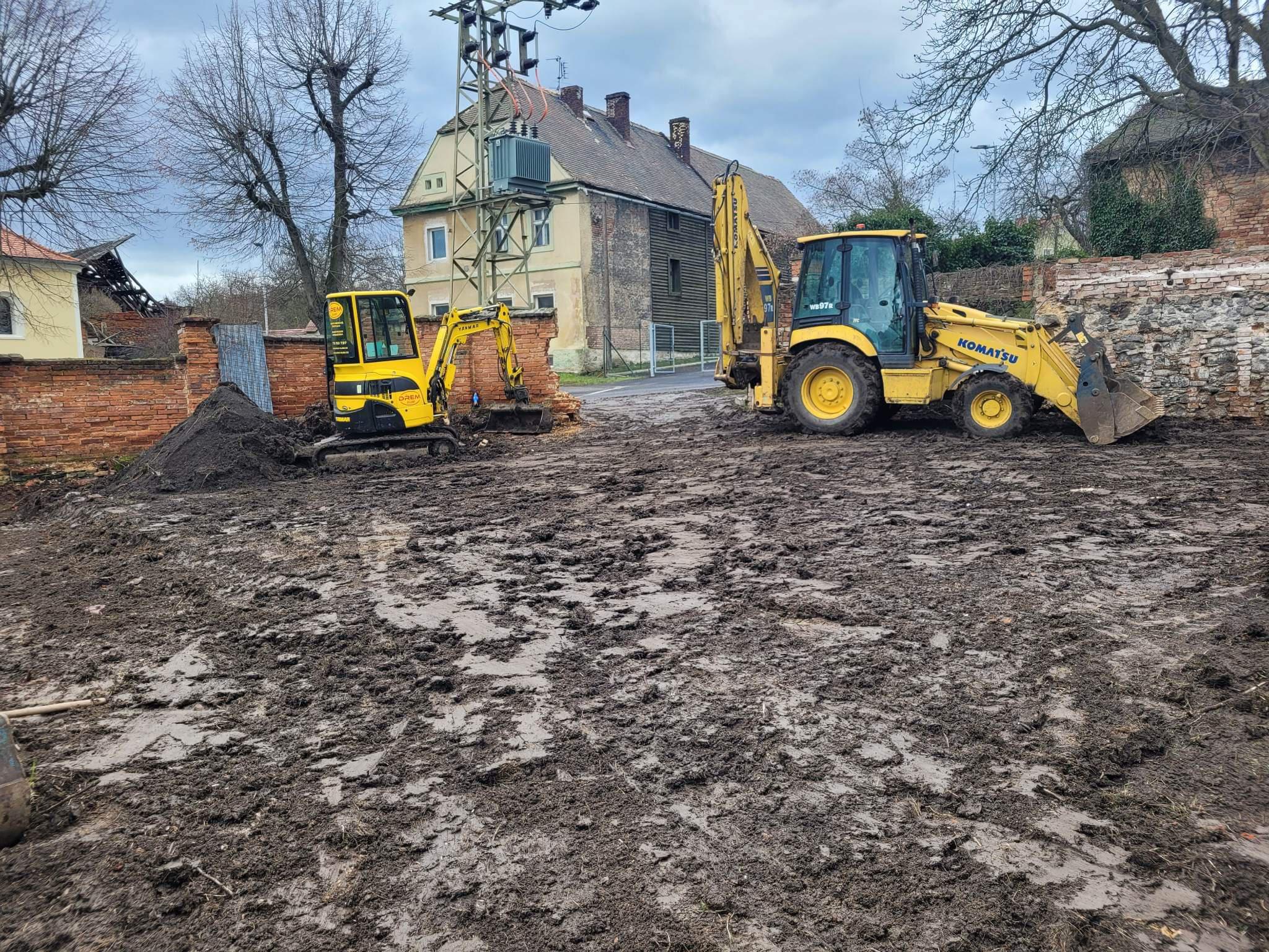 DŘEM - kontejnerová doprava, zemní práce Teplice foto 6