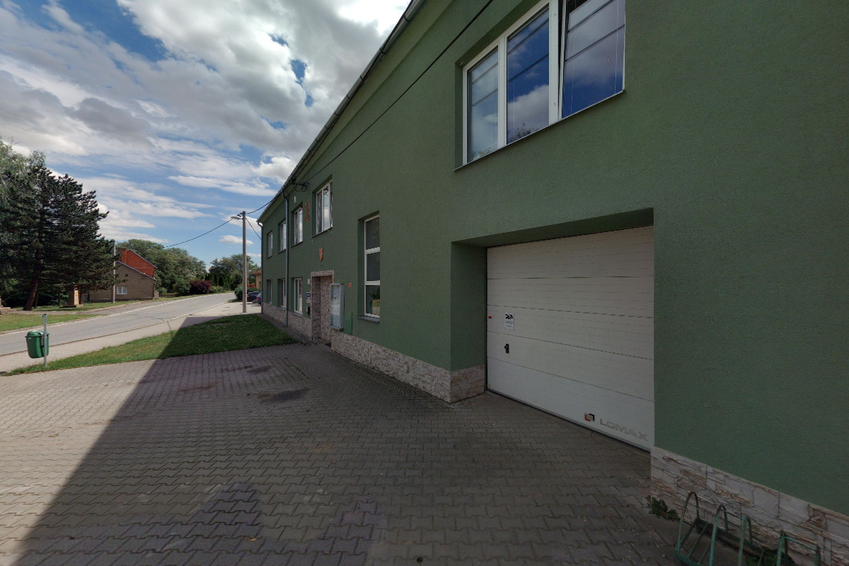 Hradčany-Kobeřice - obecní úřad foto 3