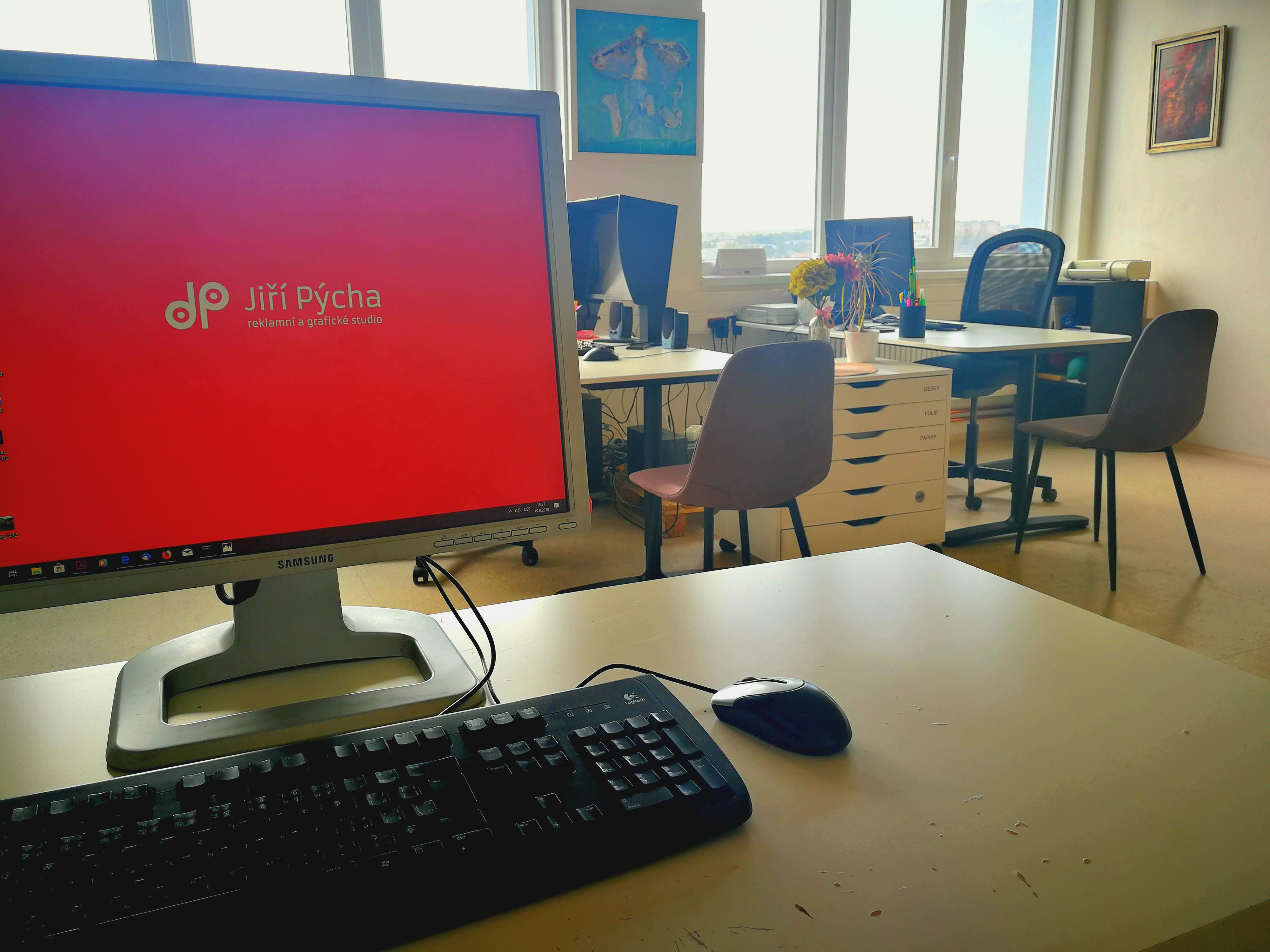 Jiří Pýcha - reklamní a grafické studio foto 6