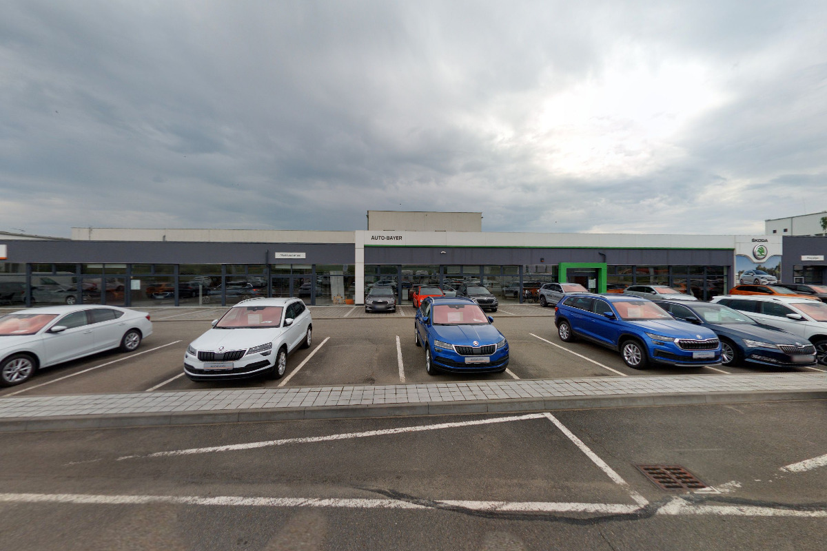 AUTO - BAYER, s.r.o. autorizovaný prodej ARCA a Elnagh foto 2