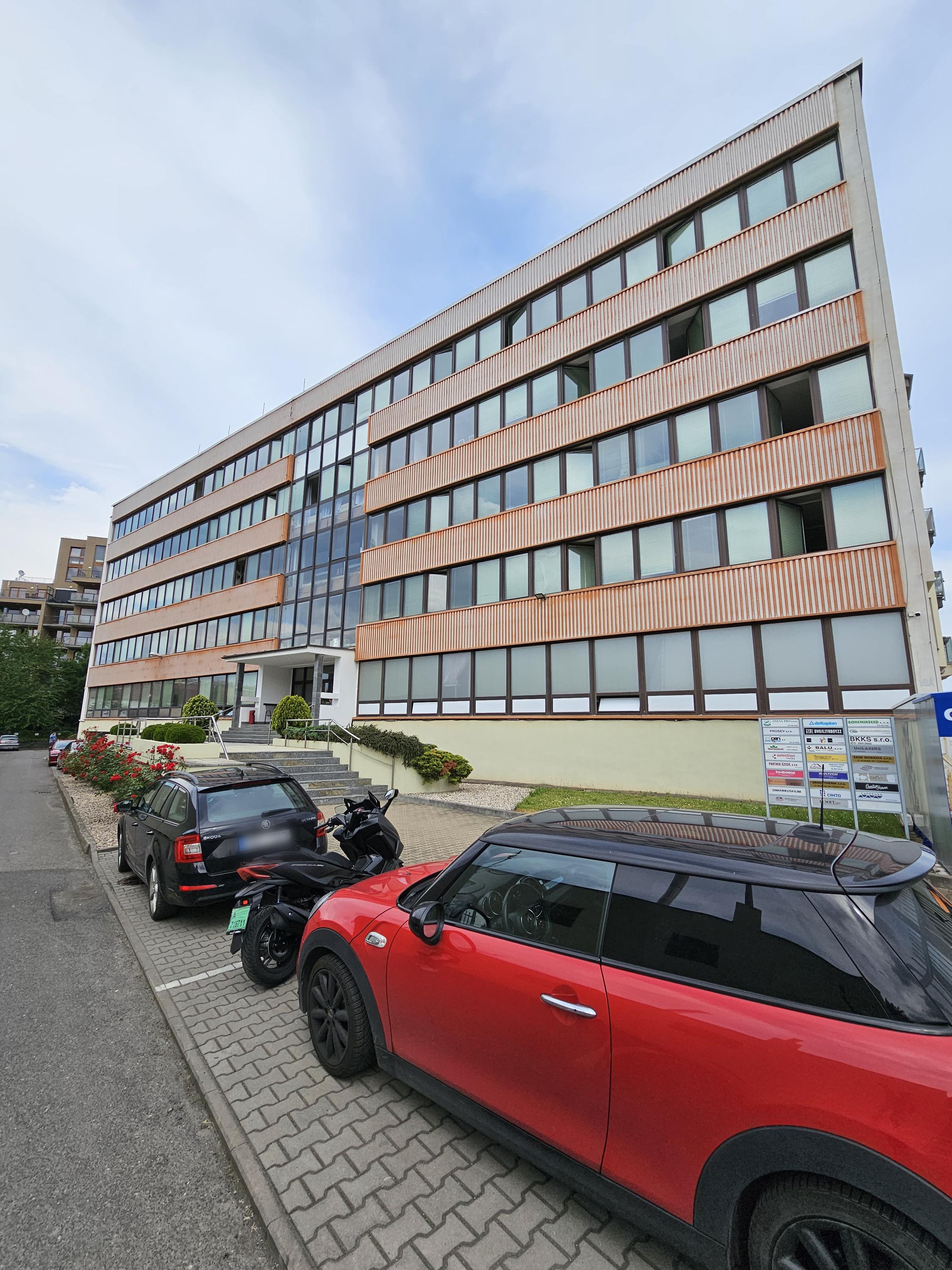 IPEK CORP. s.r.o. foto 2