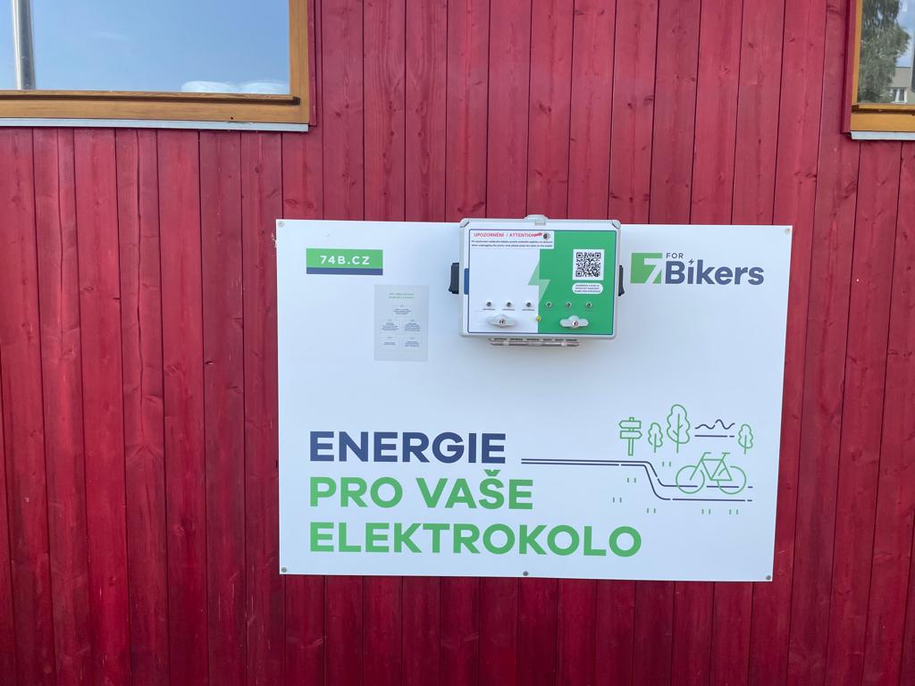 Nabíjecí stanice Věřejné koupaliště Hulák foto 5