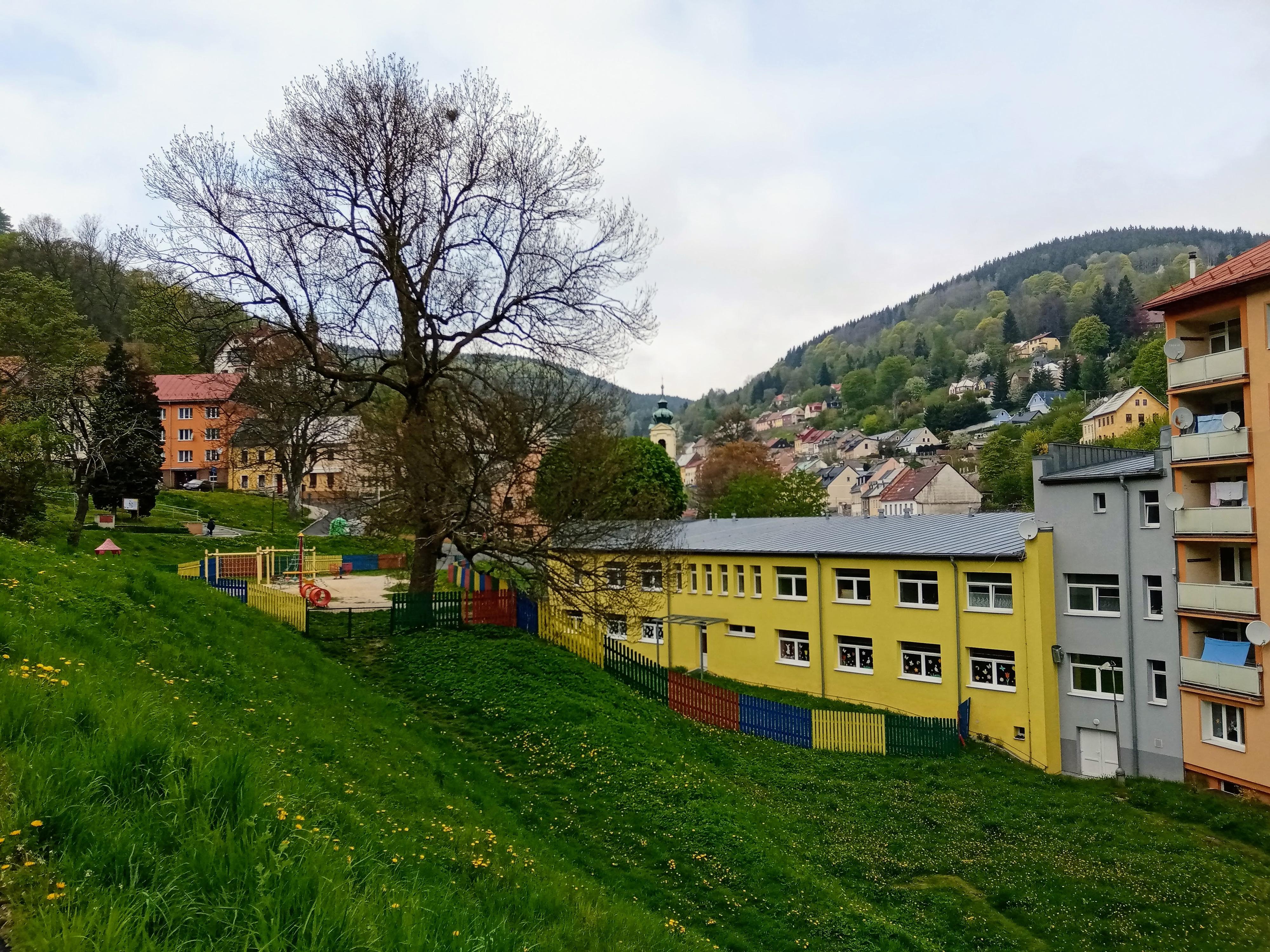 ZŠ Marie Curie-Sklodowské a MŠ Jáchymov foto 2